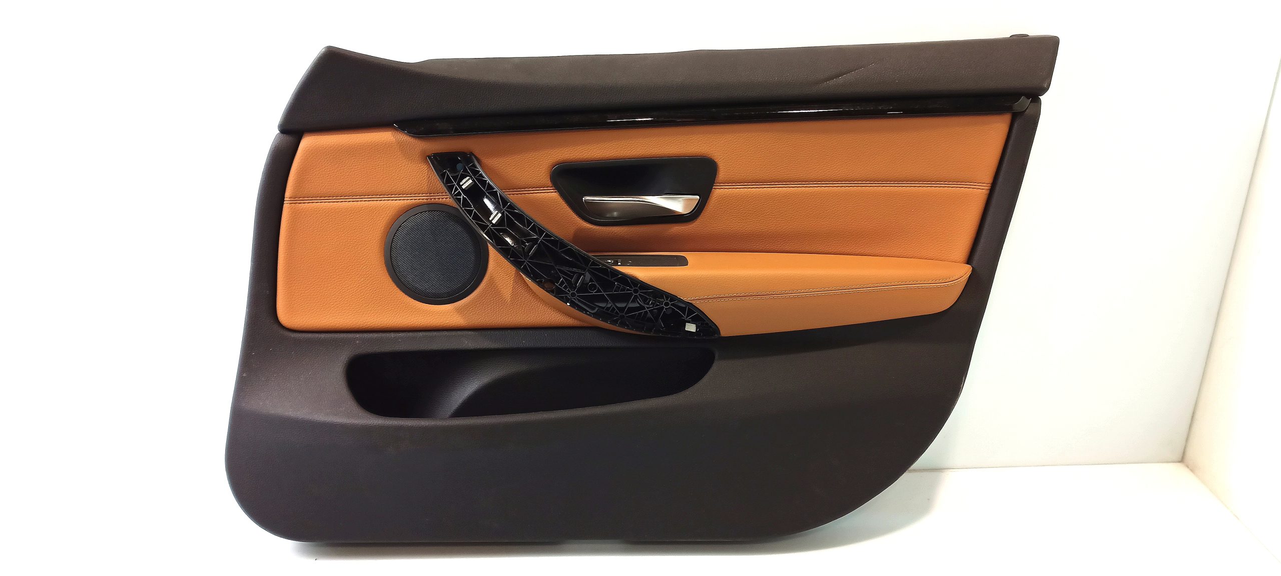 BMW 4 (F32 / F33 / F36) Front door card panel trim BMW 4 SERIES Front door card panel trim OEM 514...