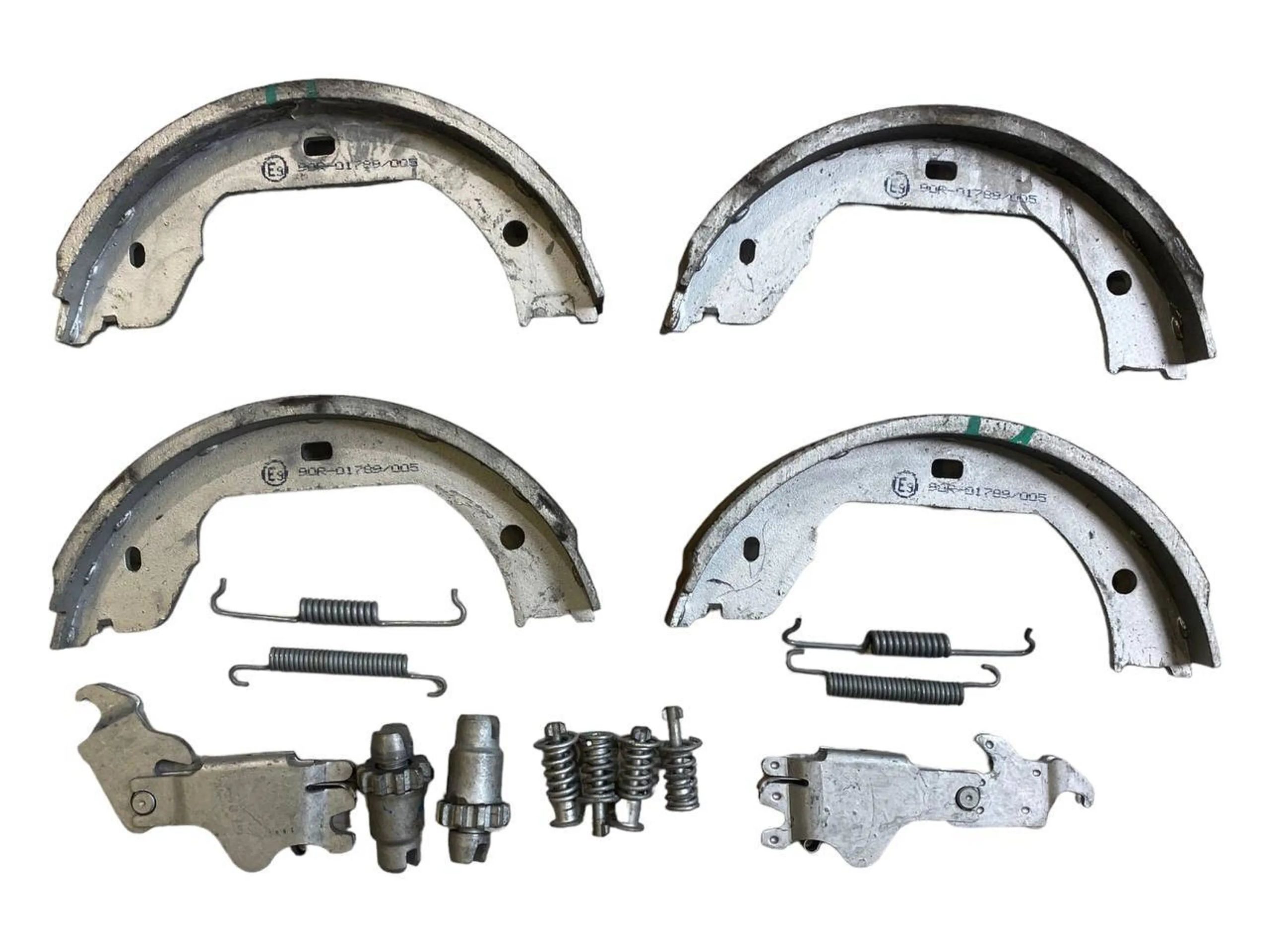 BMW X5 (F15) Handbrake/parking brake pads BMW X5 Handbrake/parking brake pads OEM 6776642...