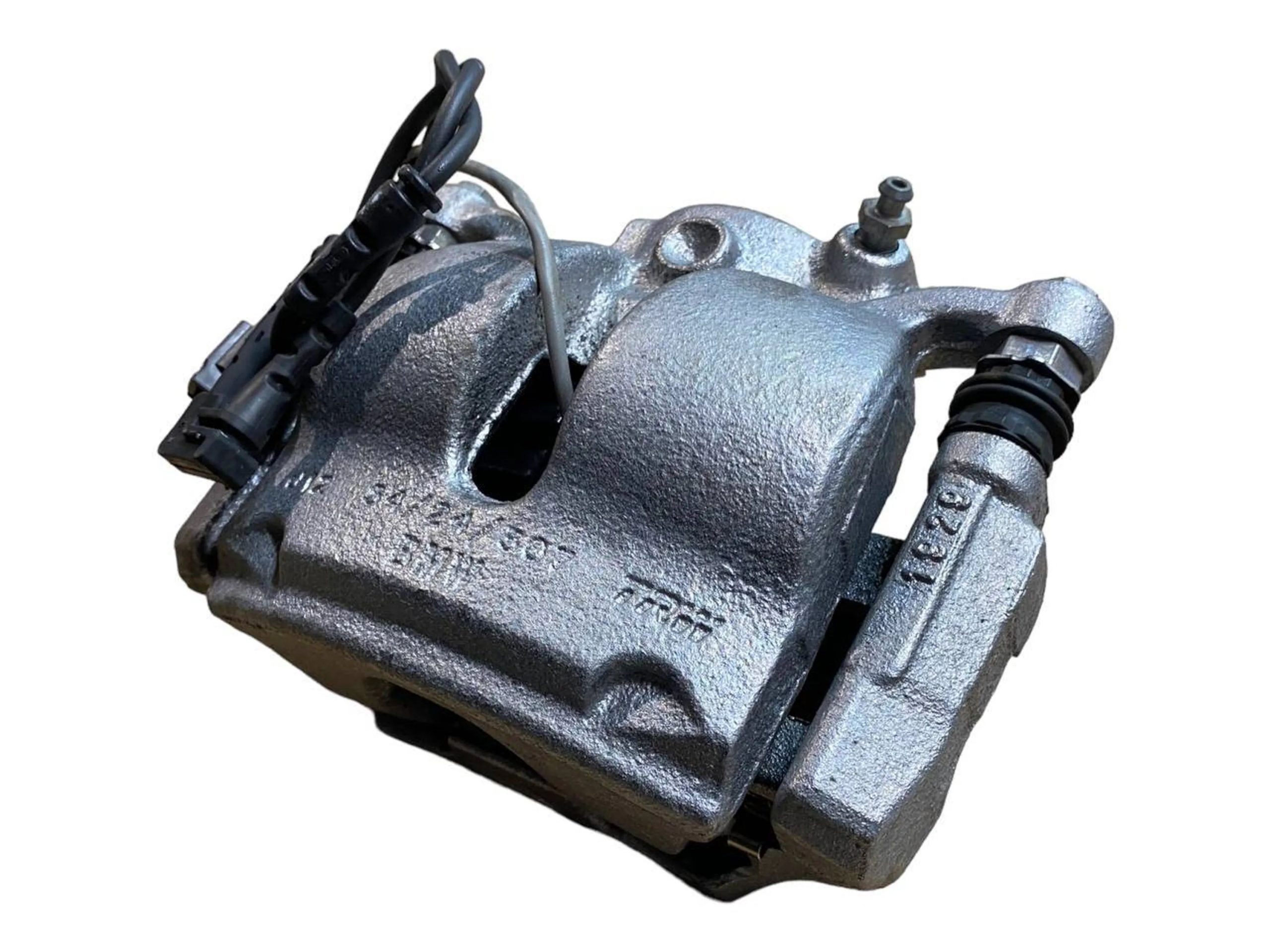 BMW 2 (F22 / F23) Front brake caliper BMW 2 SERIES Front brake caliper OEM 3411686026...