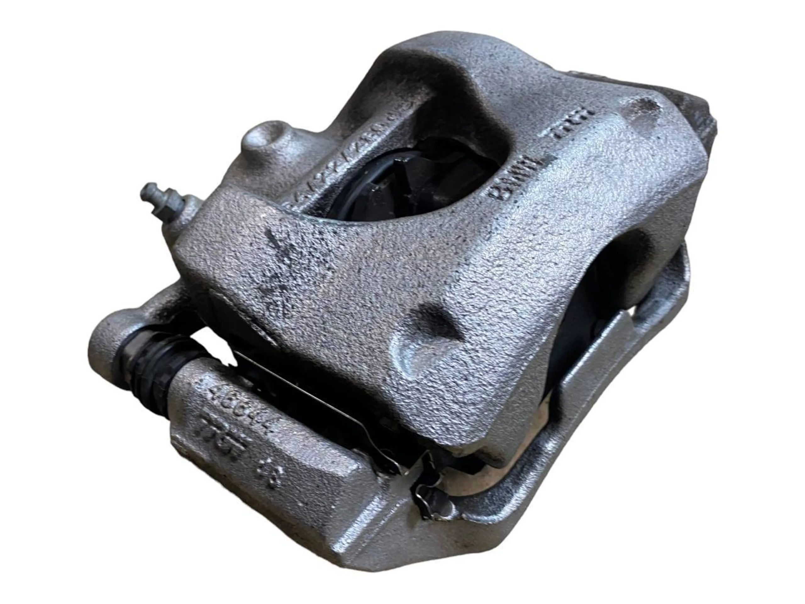 BMW 2 (F22 / F23) Front brake caliper BMW 2 SERIES Front brake caliper OEM 3411686026...