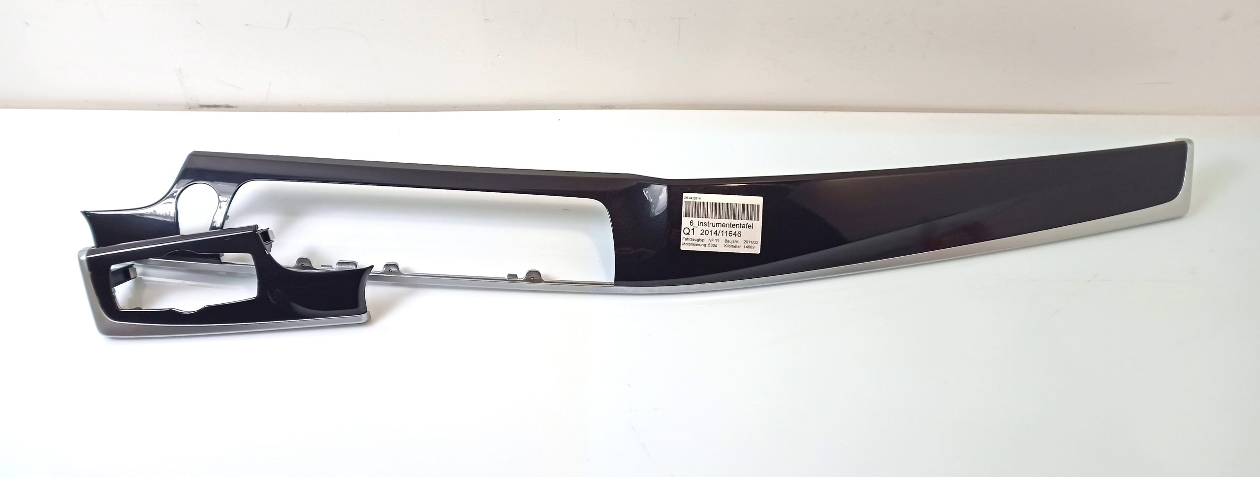 BMW 5 (F10 / F11) Dashboard Trim BMW 5 SERIES Dashboard Trim OEM 51459166644

Pa...