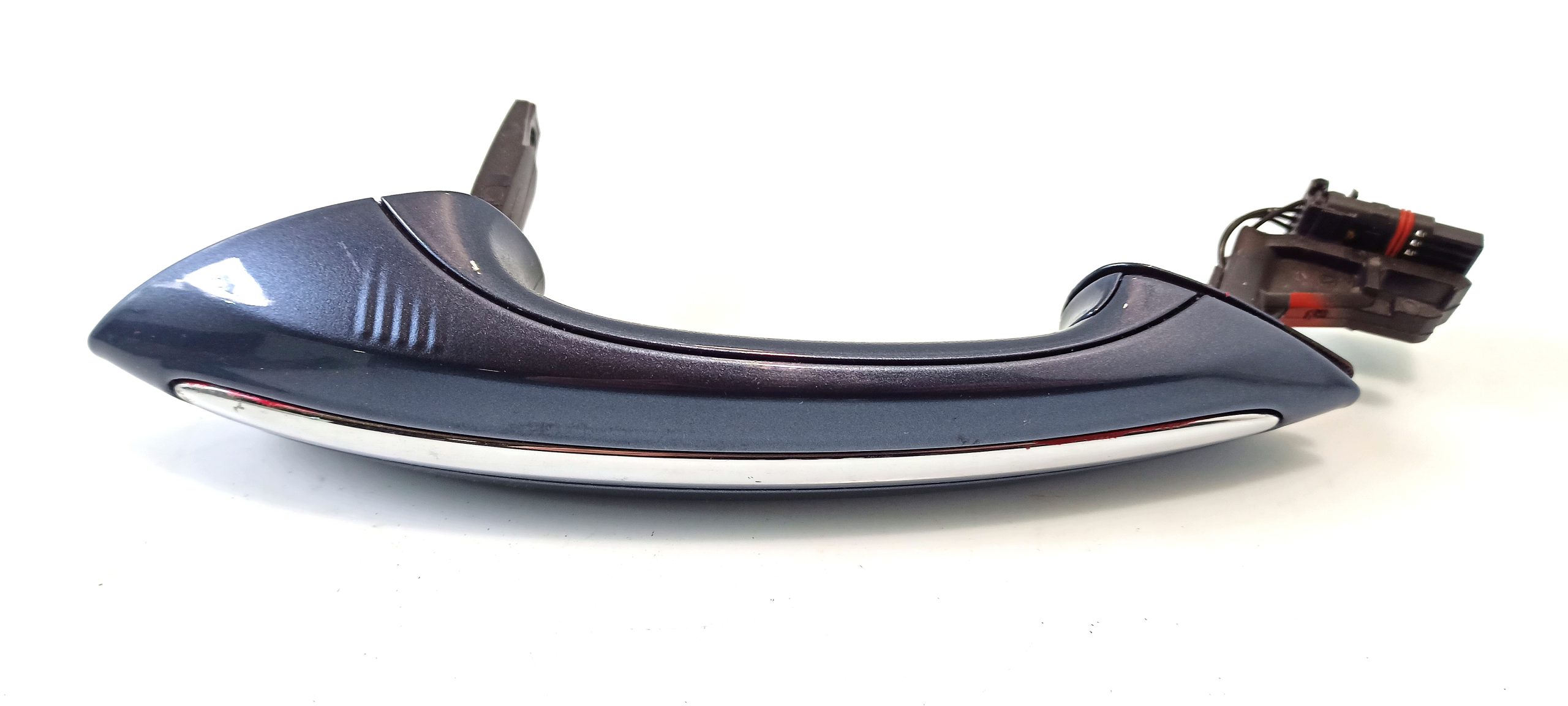 BMW 6 (F06 / F12 / F13) Front door handle cover BMW 6 SERIES Front door handle cover OEM 805539...