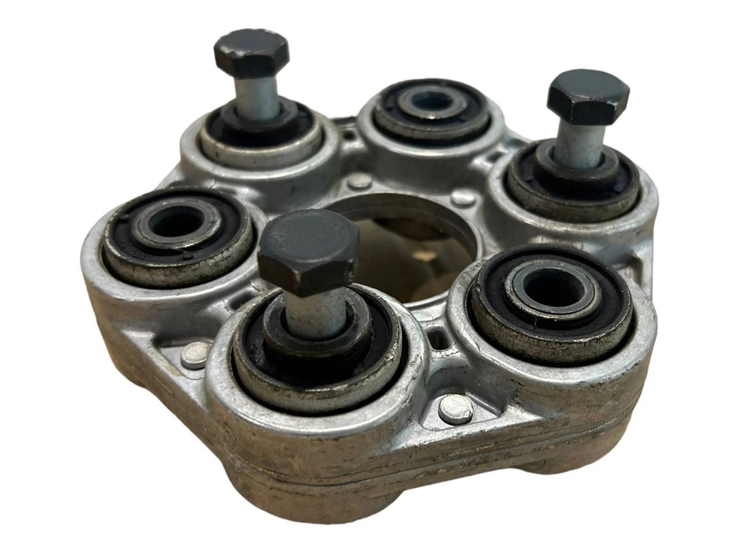 BMW 3 (E90 / E91 / E92 / E93) Rear prop shaft donut coupling/joint BMW 3 SERIES Rear prop shaft donut coupling/joi...