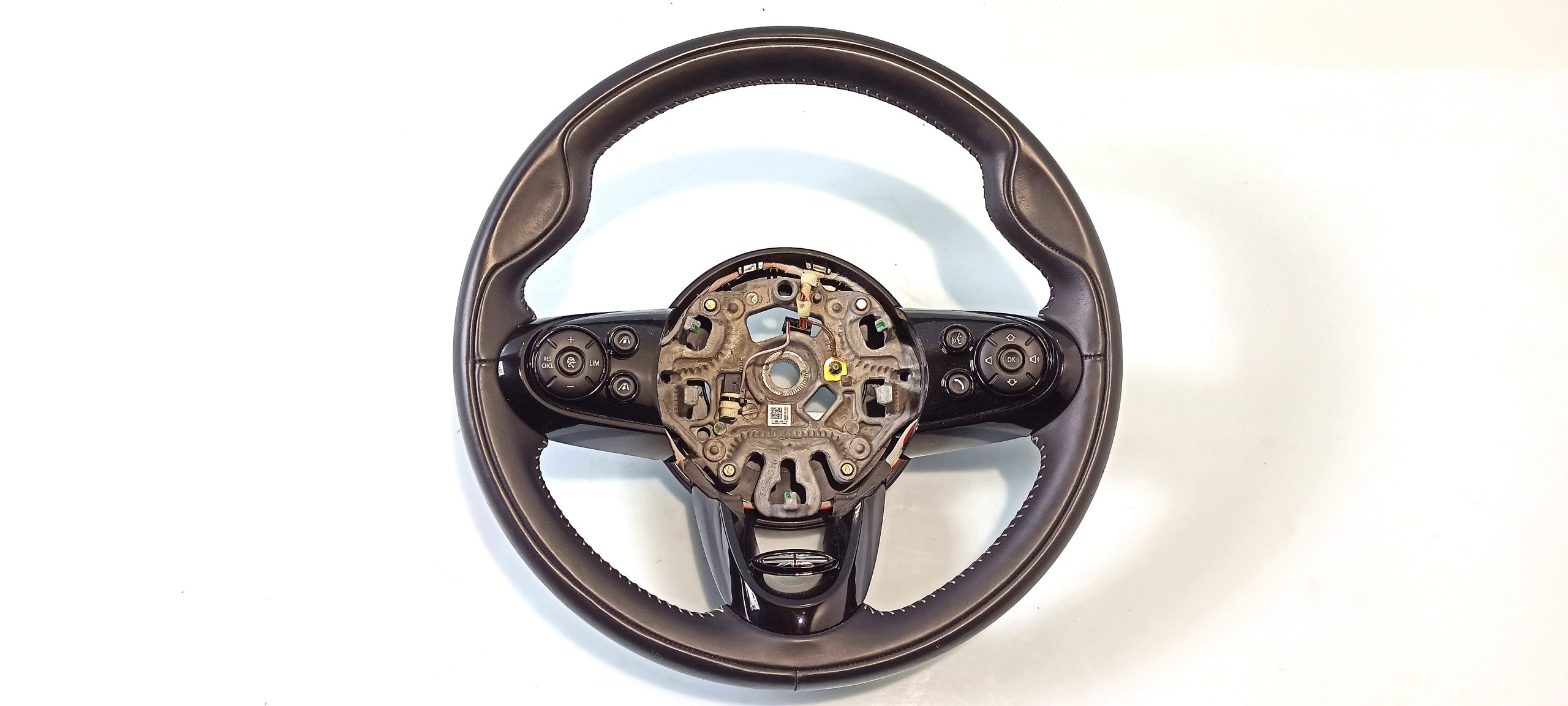 BMW 5 / i5 (G60 / G61) steering wheel BMW MINI Cabrio F57, MINI Clubman F54, MINI Clu...
