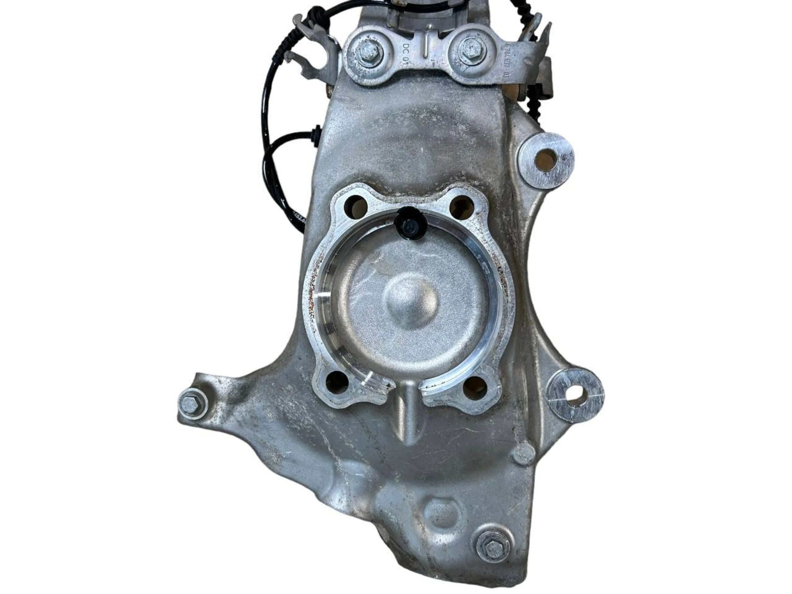 BMW 7 (G11 / G12) Front wheel hub spindle knuckle BMW 7 SERIES Front wheel hub spindle knuckle OE...