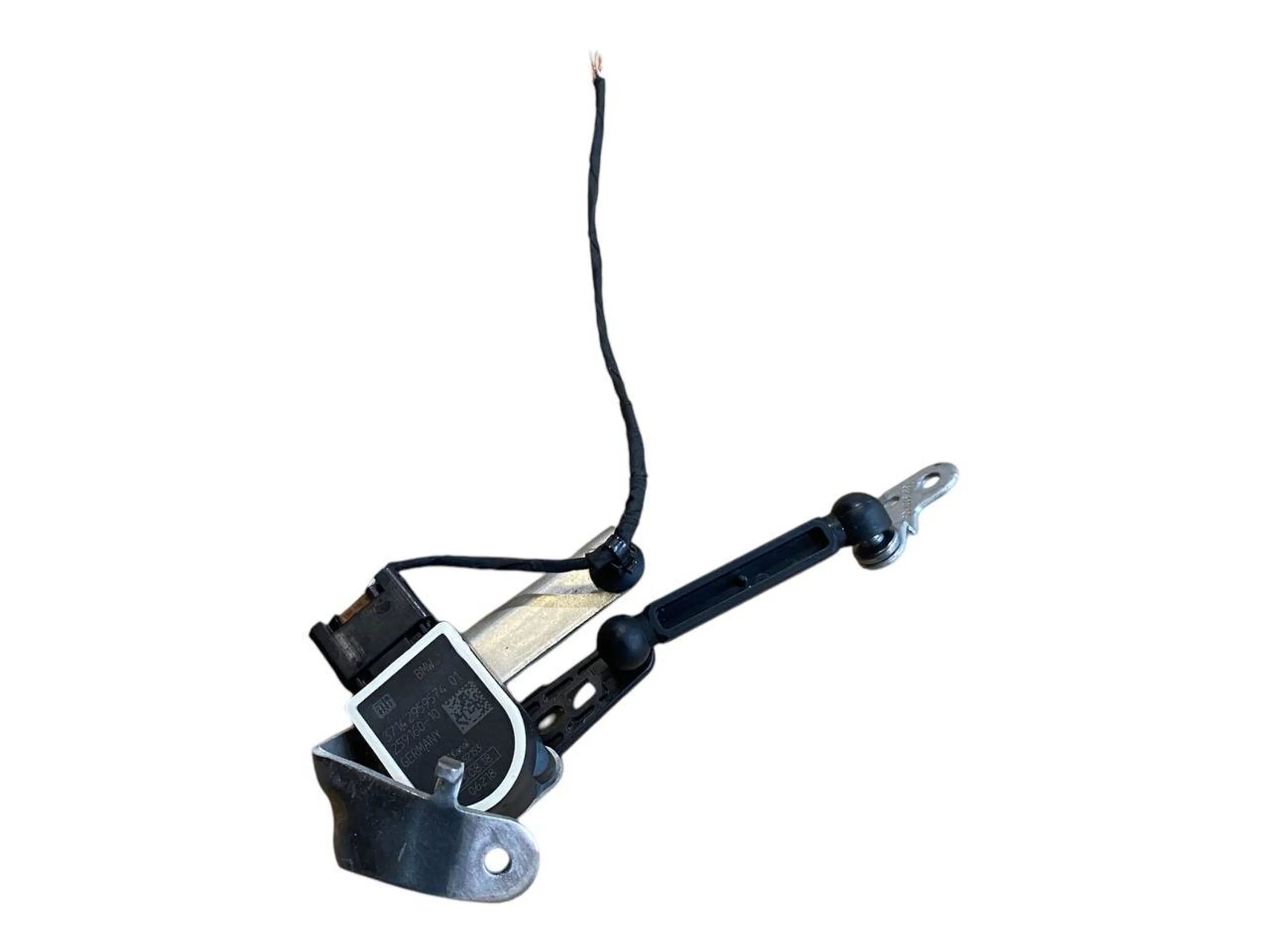 BMW 7 (G11 / G12) Rear air suspension level height sensor BMW 7 SERIES Rear air suspension level height s...