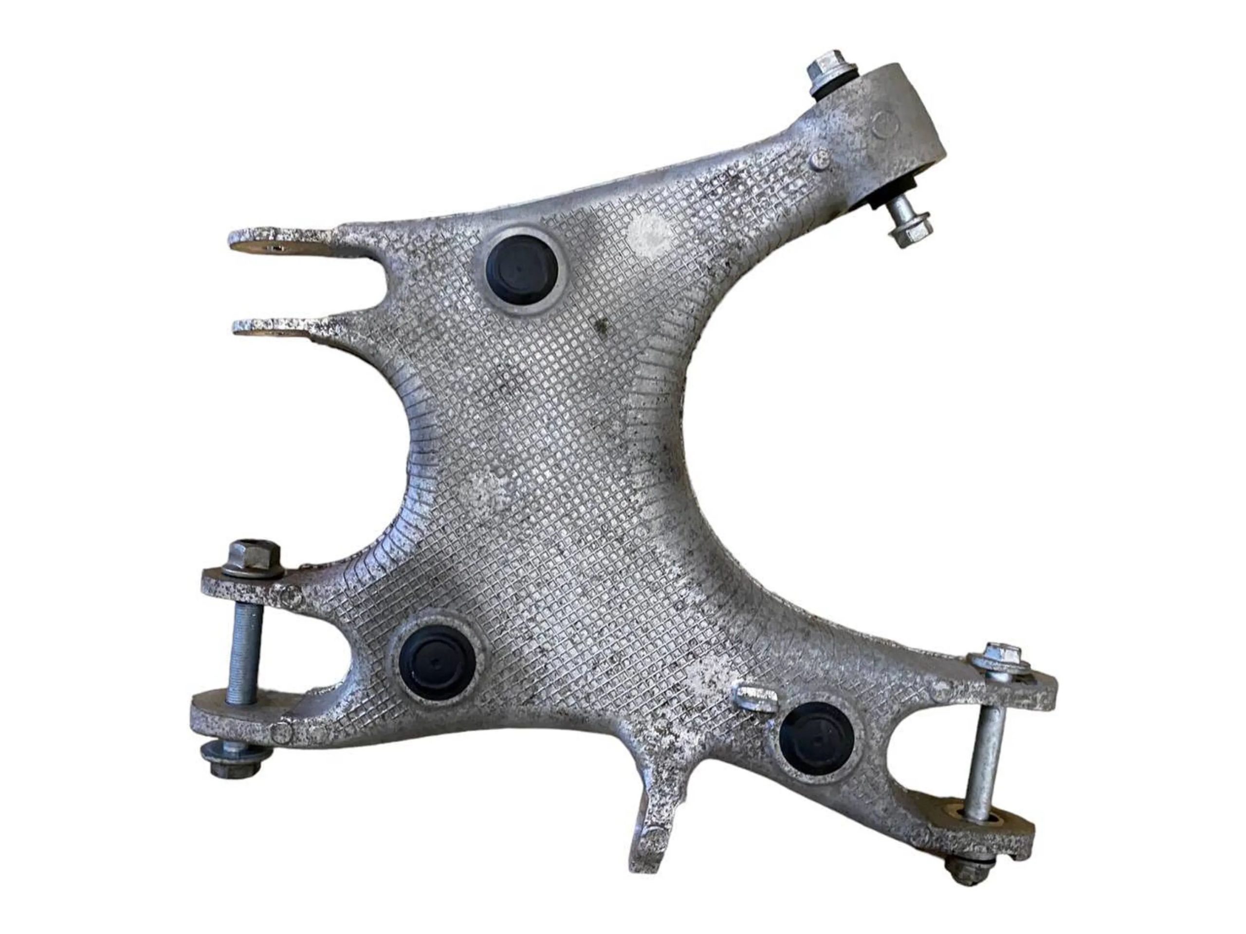 BMW 6 (F06 / F12 / F13) Rear upper control arm/wishbone BMW 6 SERIES Rear upper control arm/wishbone OE...