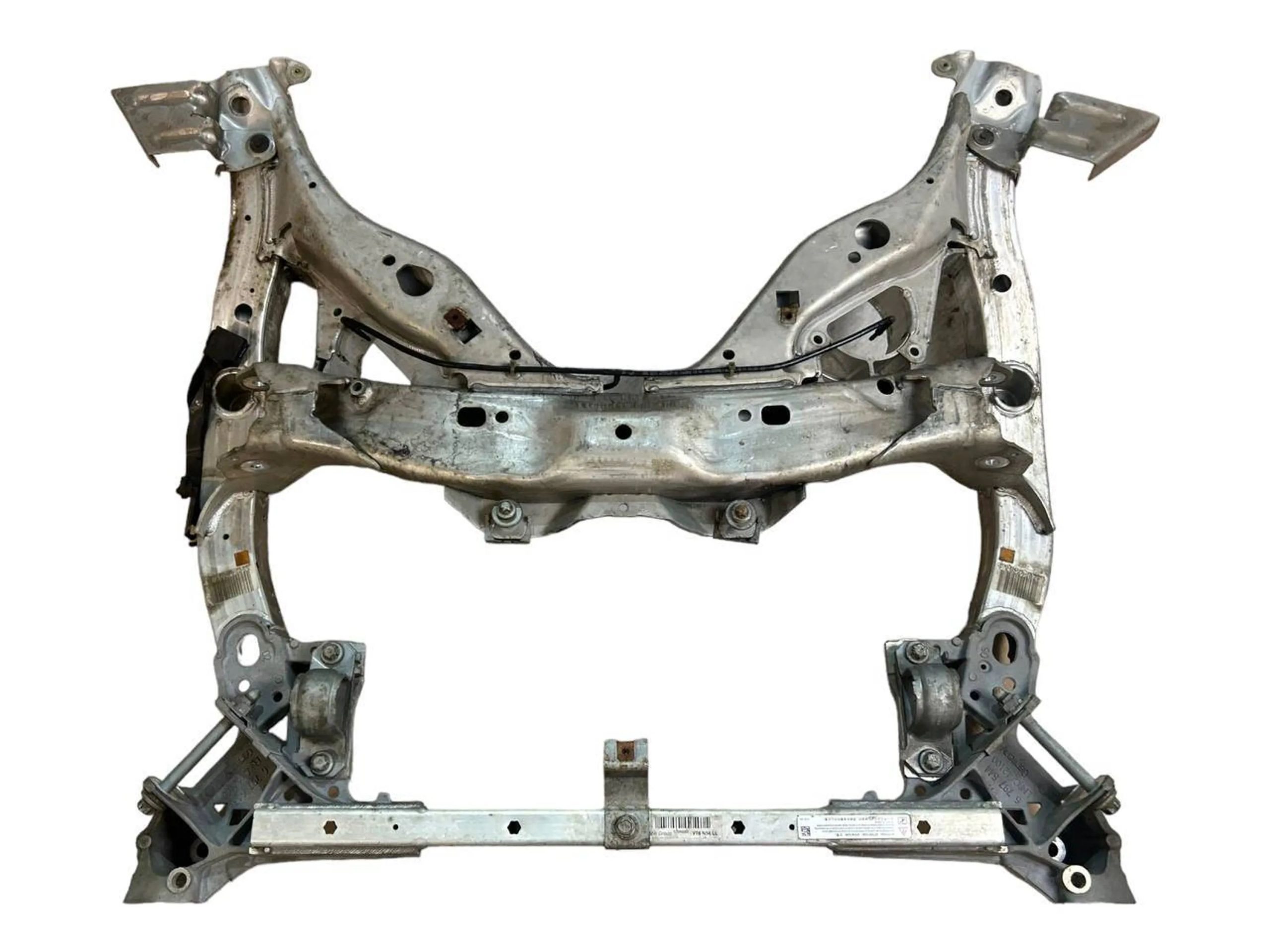 BMW 6 (F06 / F12 / F13) Front subframe BMW 6 SERIES Front subframe OEM 31116775762

Pa...