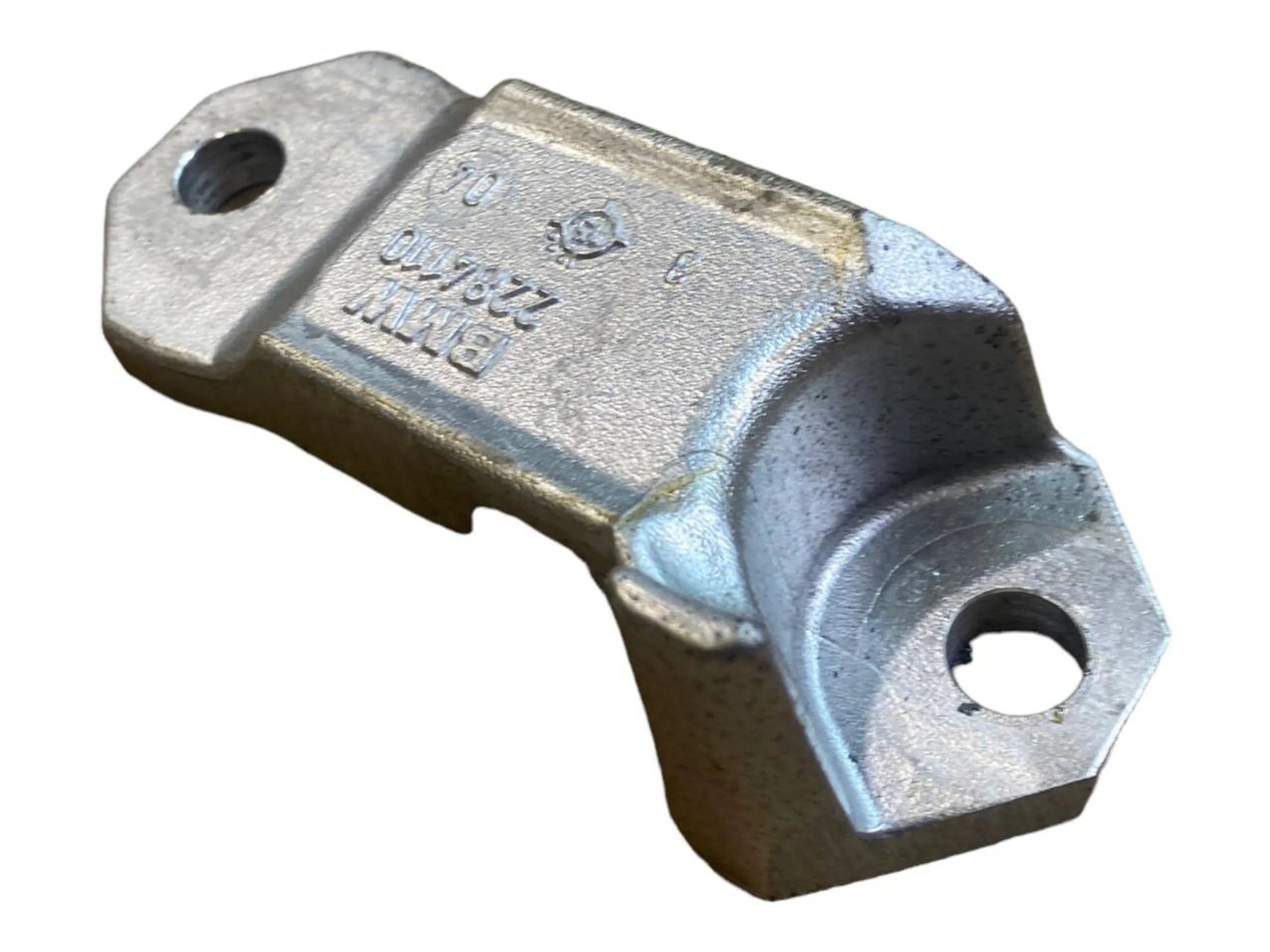 BMW 6 (F06 / F12 / F13) Sway bar bush bracket, front BMW 6 SERIES Sway bar bush bracket, front OEM 2...