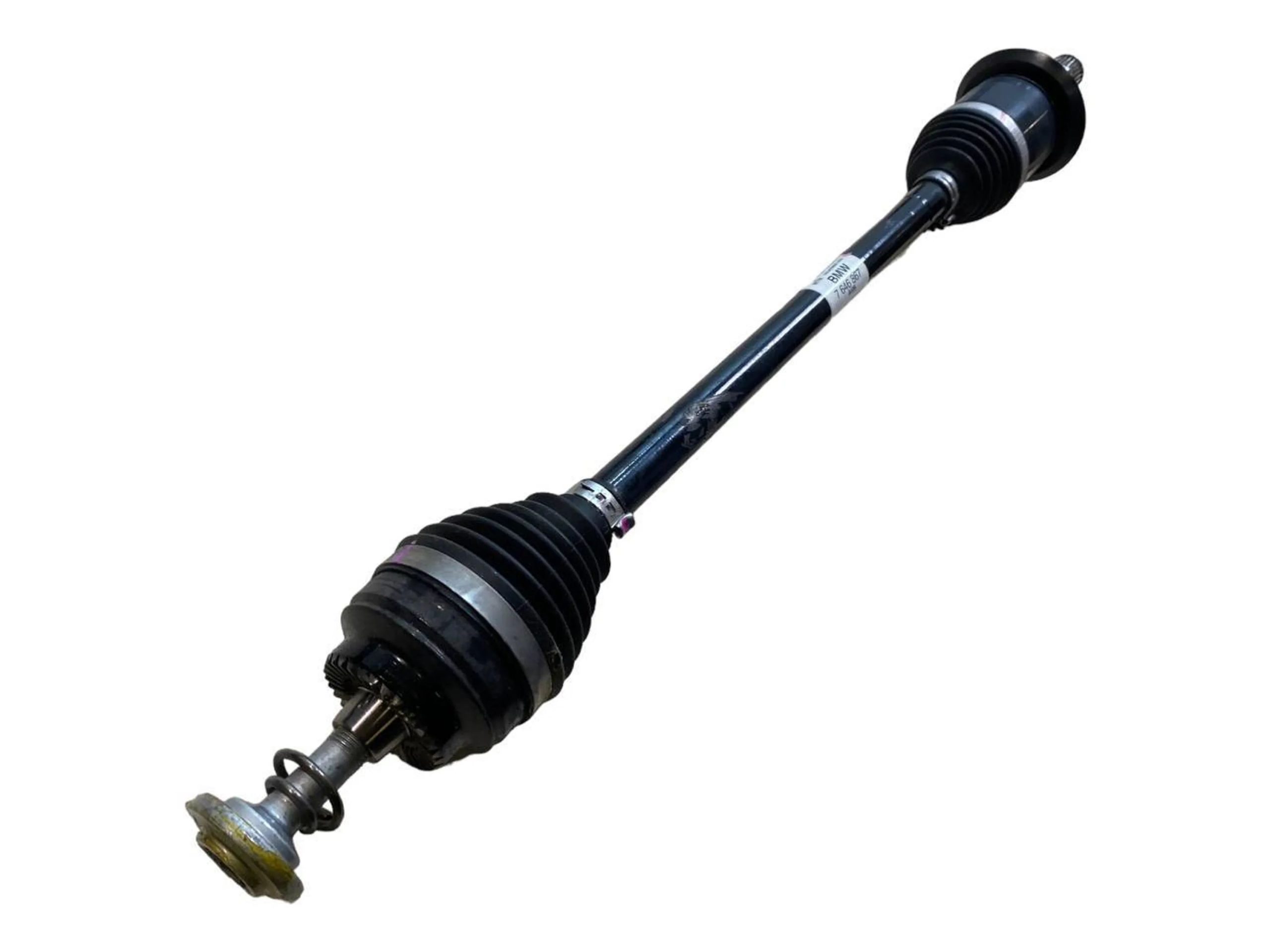 BMW 2 (F22 / F23) Rear driveshaft BMW 2 SERIES Rear driveshaft OEM 2D66705

Part ...