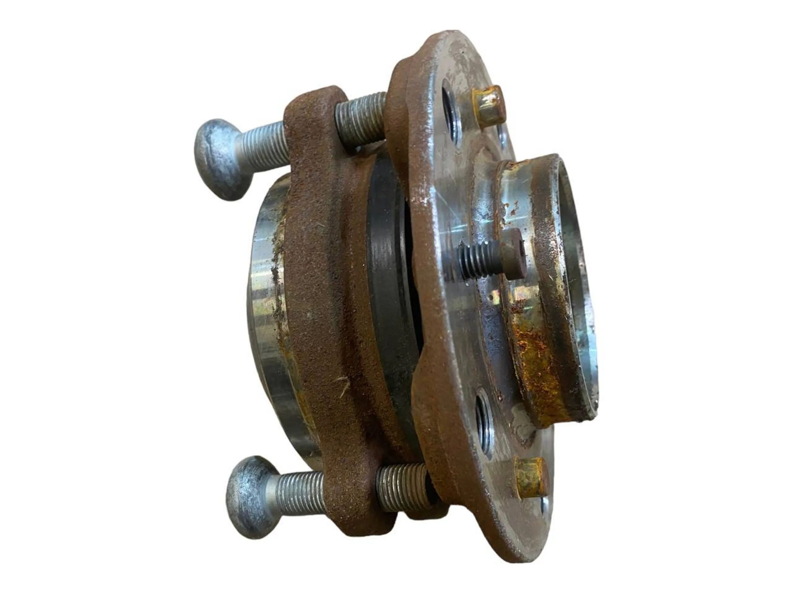 BMW 6 (F06 / F12 / F13) Front wheel hub BMW 6 SERIES Front wheel hub OEM 2286606

Part ...