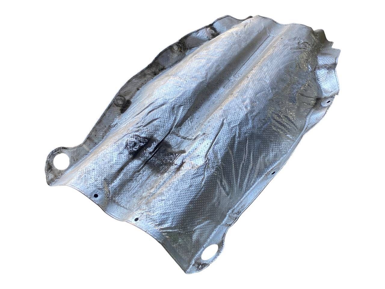 BMW 5 (F10 / F11) Exhaust heat shield BMW 5 SERIES Exhaust heat shield OEM 7282858

P...