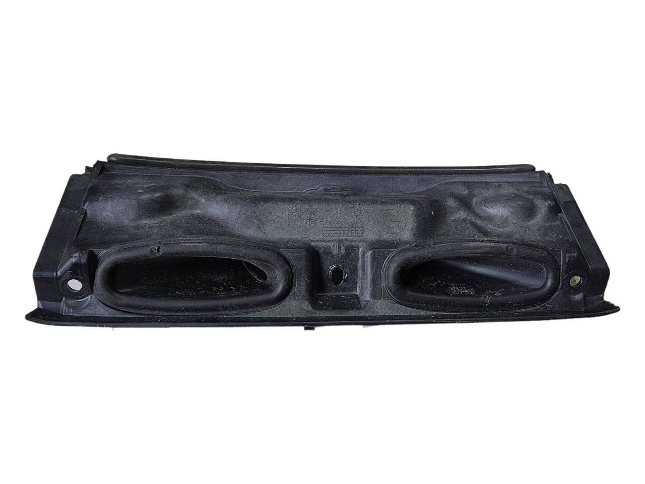 BMW 3 (E90 / E91 / E92 / E93) Other engine bay part BMW 3 SERIES Other engine bay part OEM 64319175...