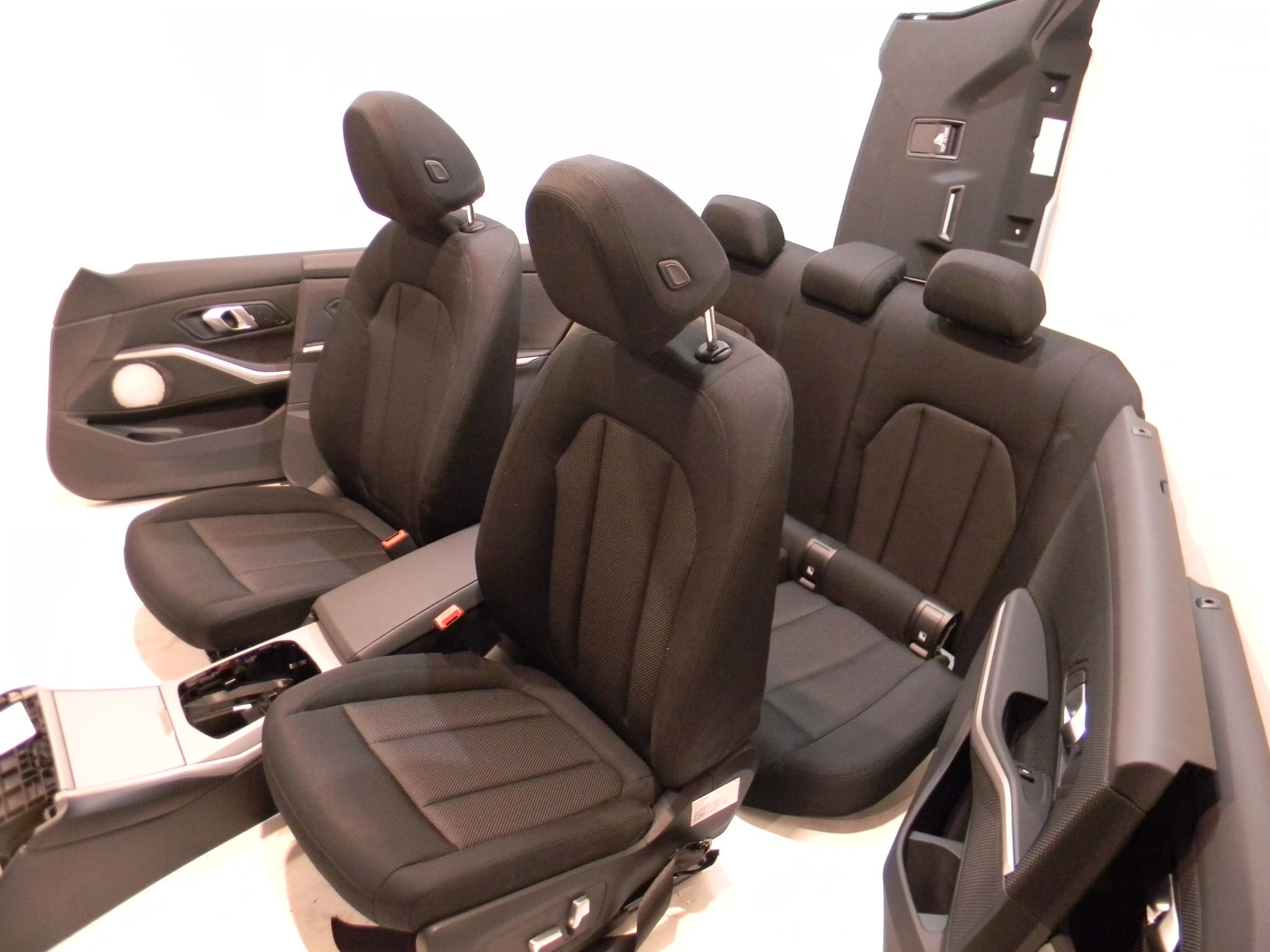 BMW 3 (G20 / G21) Seat Set BMW 3 SERIES Seat Set OEM FM00698

Part codes: ...