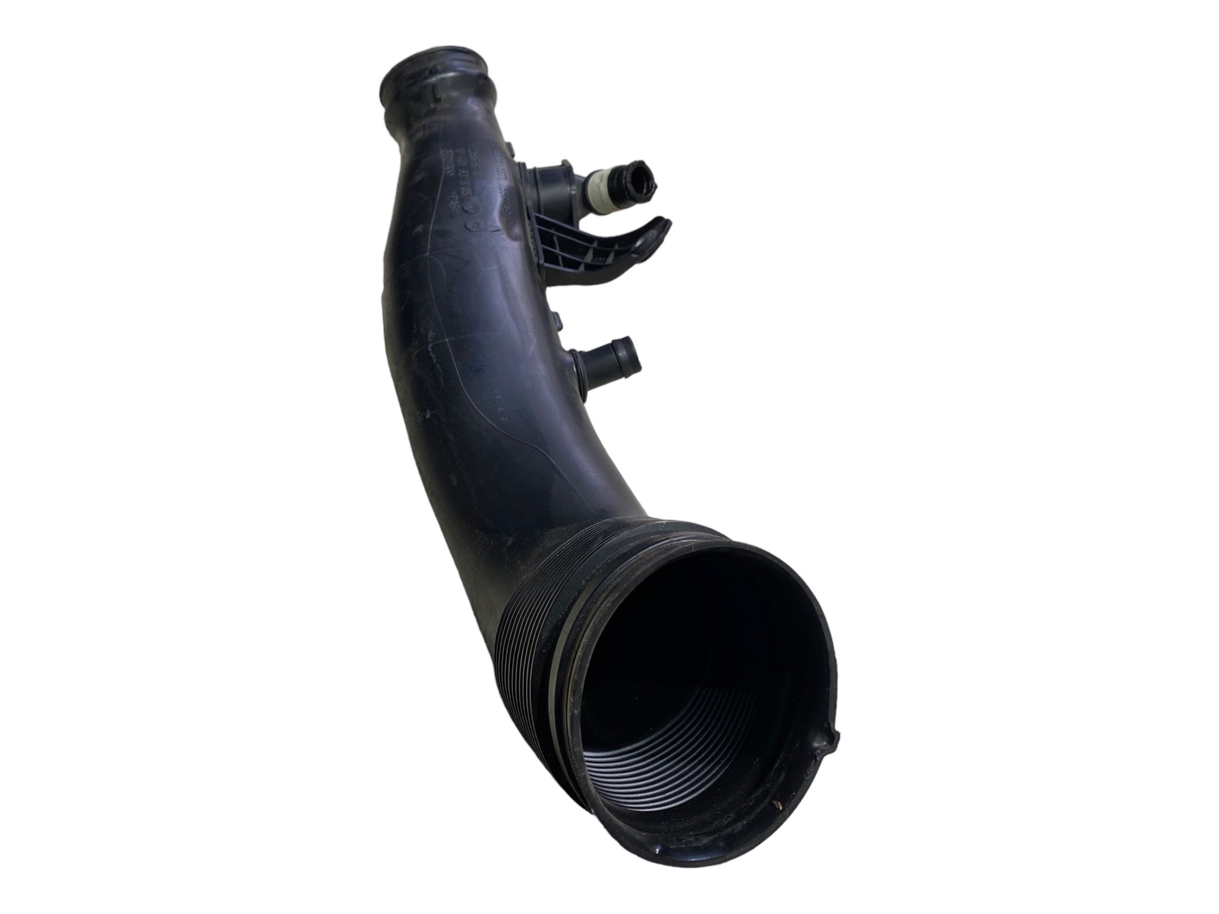 BMW 5 (F10 / F11) Air intake hose/pipe BMW 5 SERIES Air intake hose/pipe OEM 137175837...