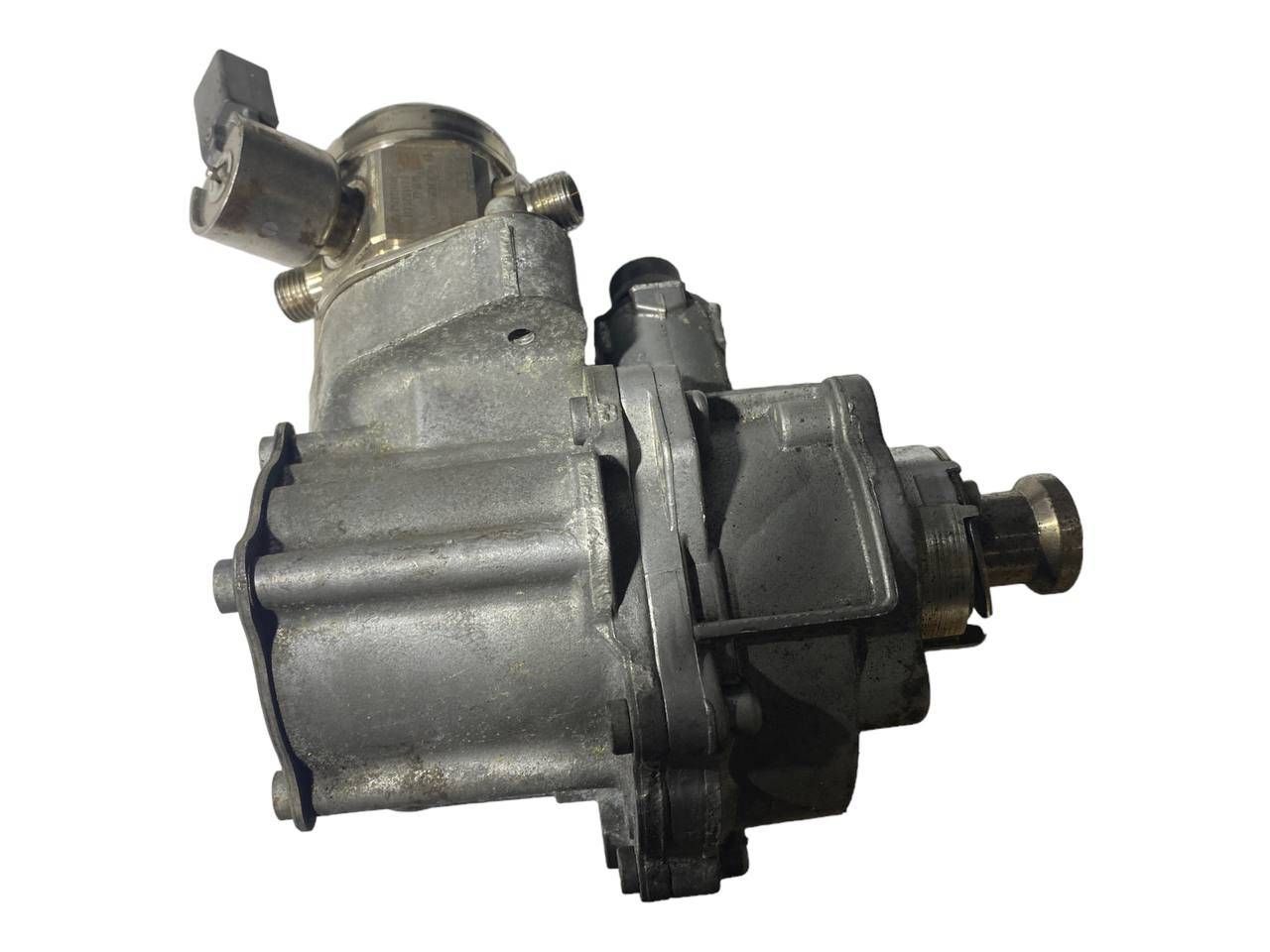 BMW 3 (F30 / F31) Fuel injection high pressure pump BMW 3 SERIES Fuel injection high pressure pump ...