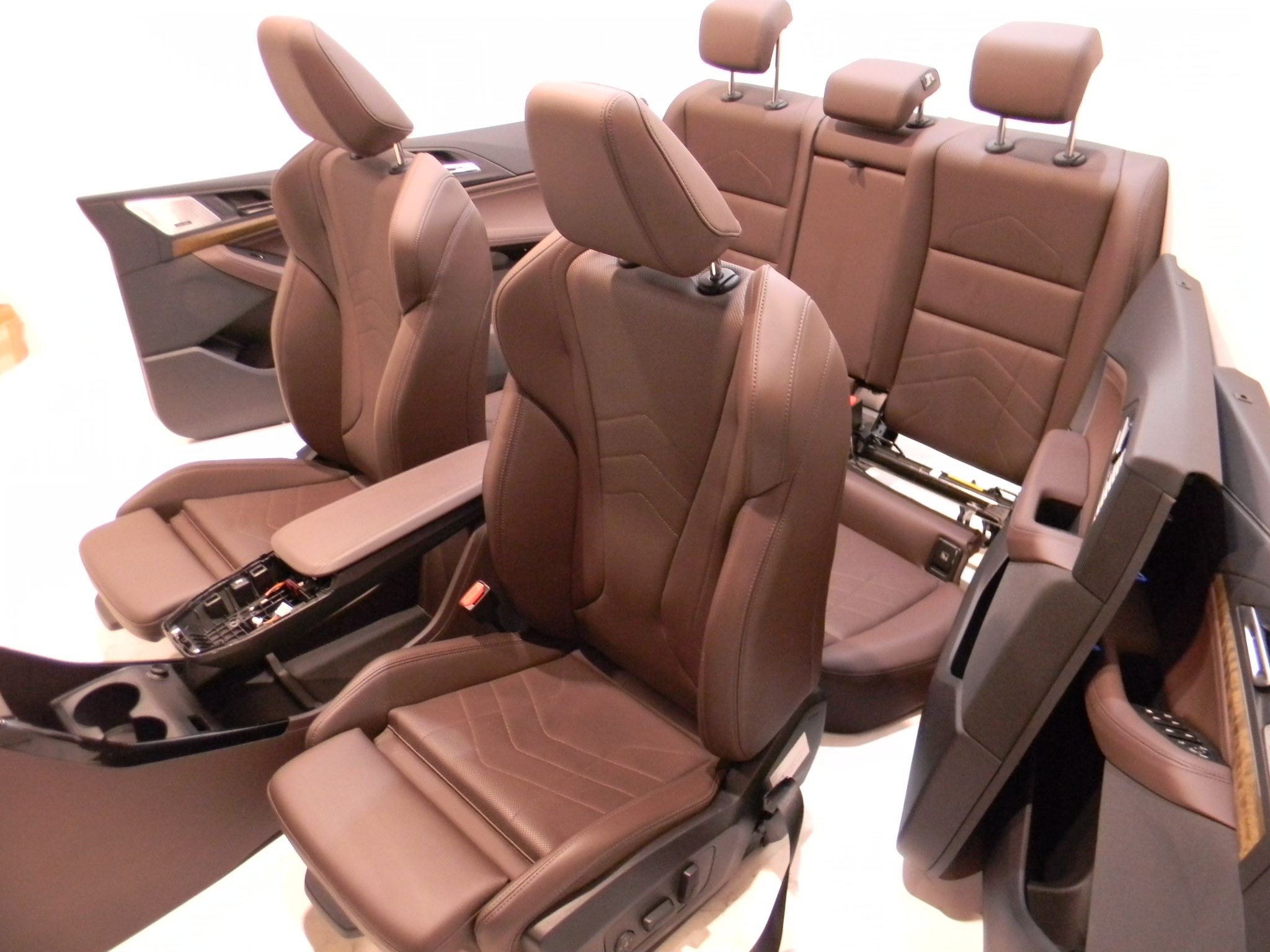 BMW 2 Tourer (U06) Seat Set