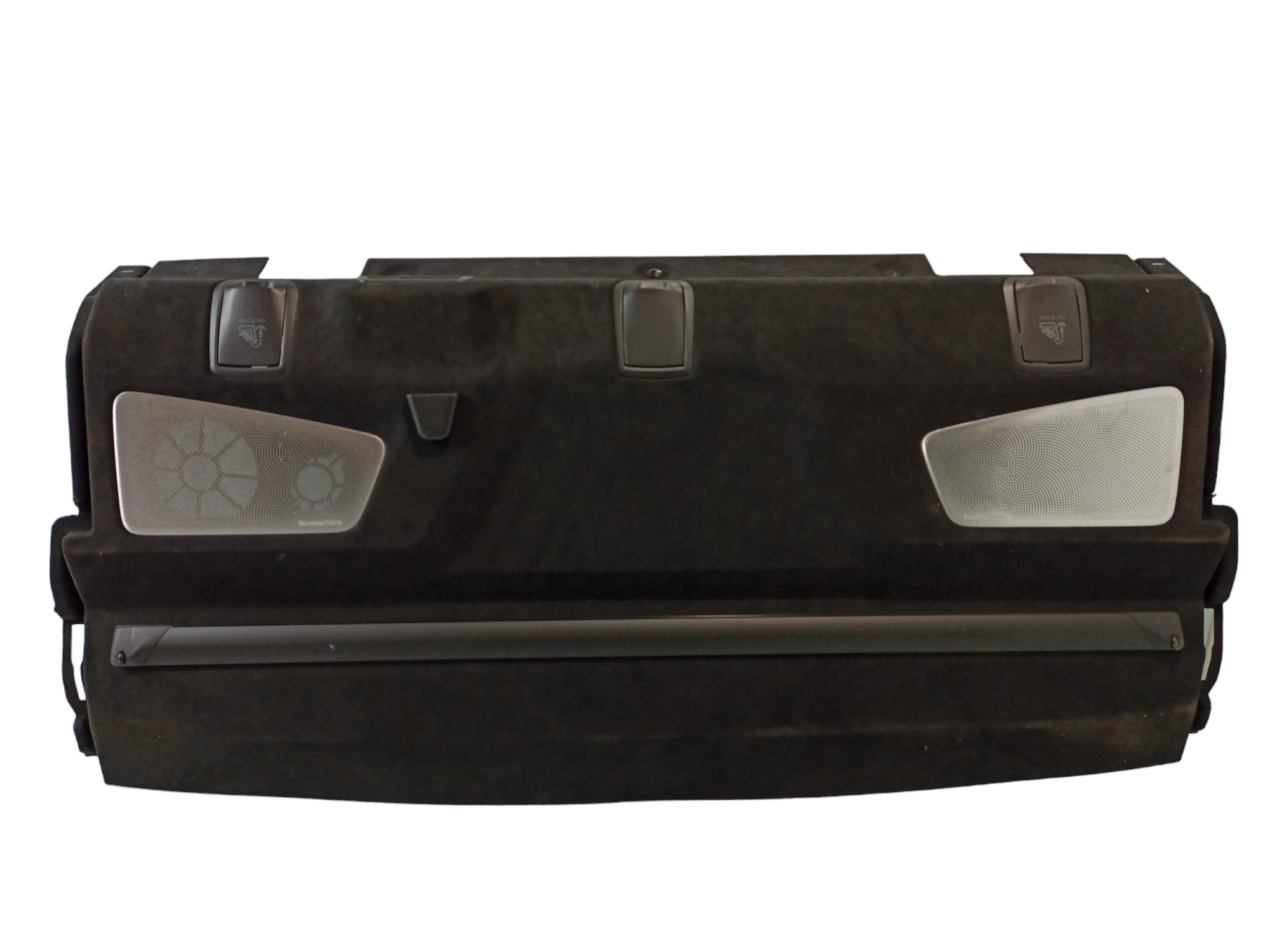 Parcel shelf