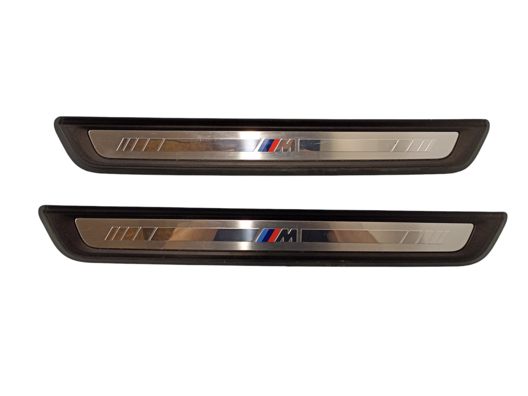 BMW 4 (G22 / G23 / G26)  Front sill trim cover BMW 4 SERIES Front sill trim cover OEM 51478079...