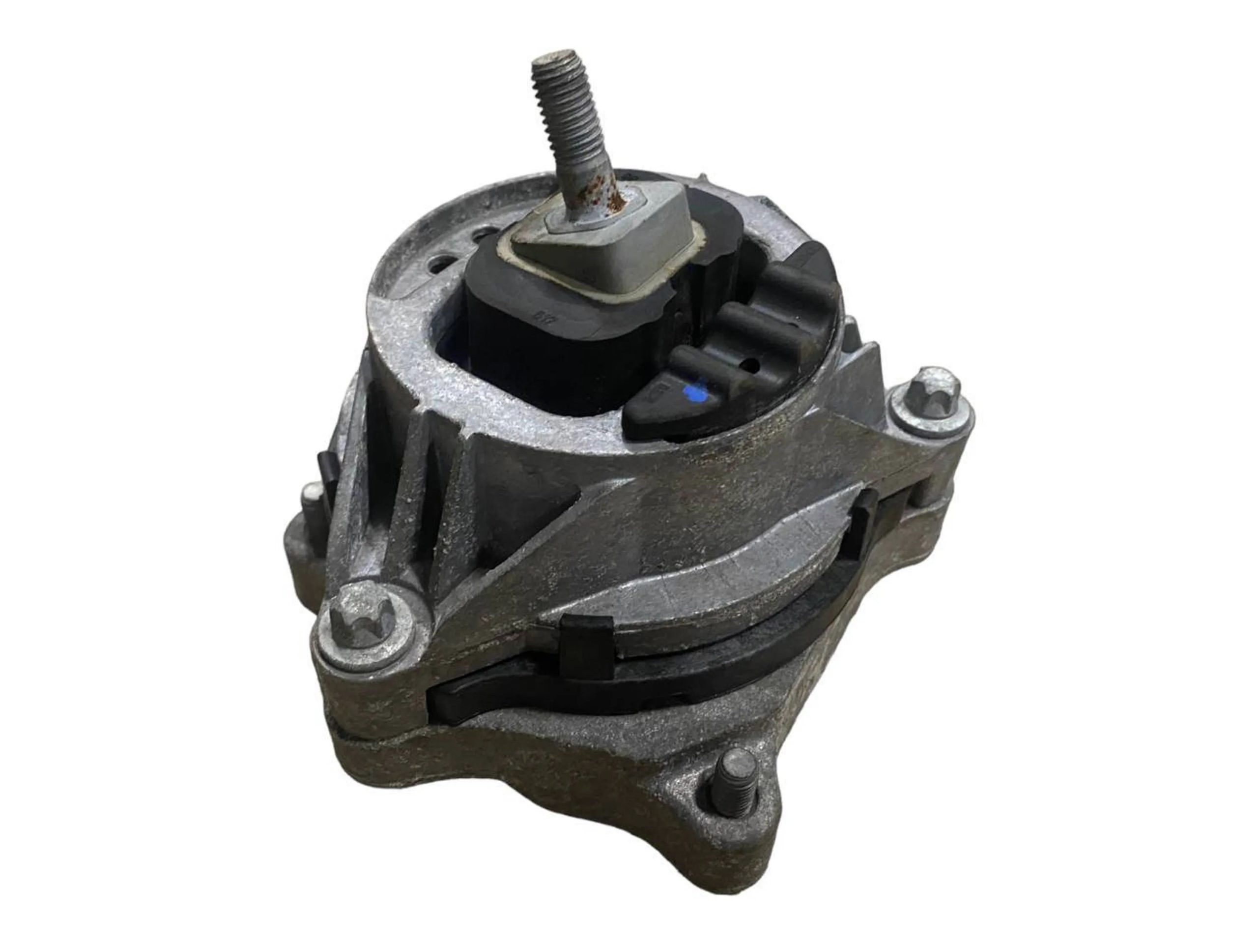 BMW 3 (F30 / F31) Engine mount bracket BMW 3 SERIES Engine mount bracket OEM 221168594...