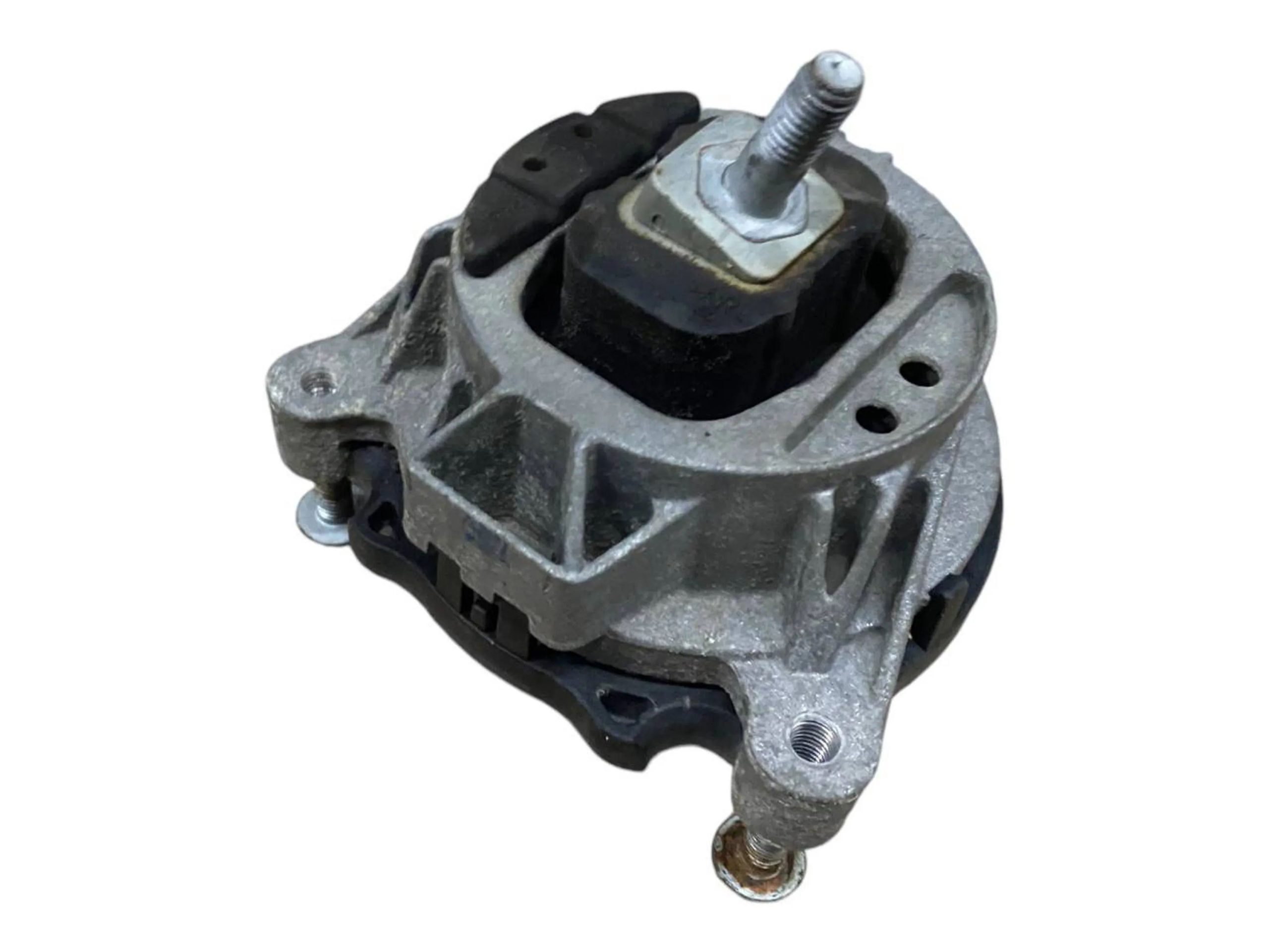 BMW 3 (F30 / F31) Engine mount bracket BMW 3 SERIES Engine mount bracket OEM 221167876...