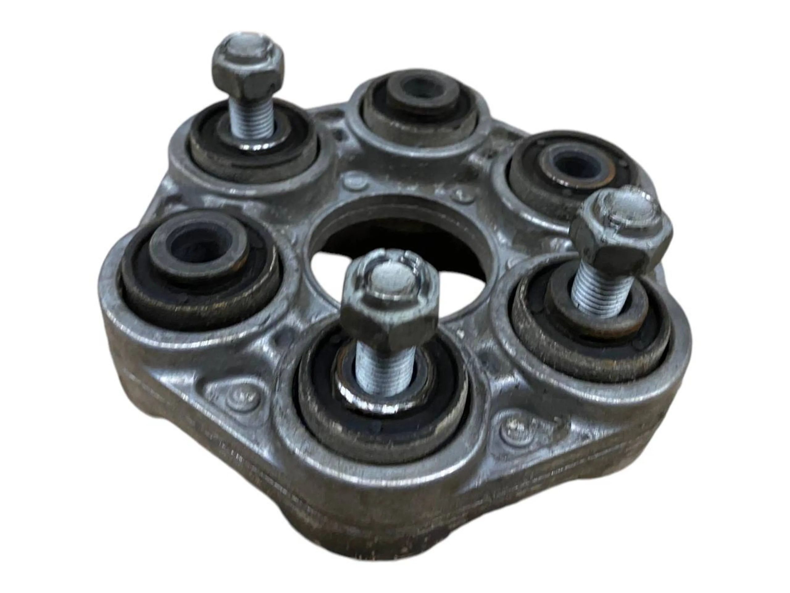 BMW 3 (E90 / E91 / E92 / E93) Rear prop shaft donut coupling/joint BMW 3 SERIES Rear prop shaft donut coupling/joi...