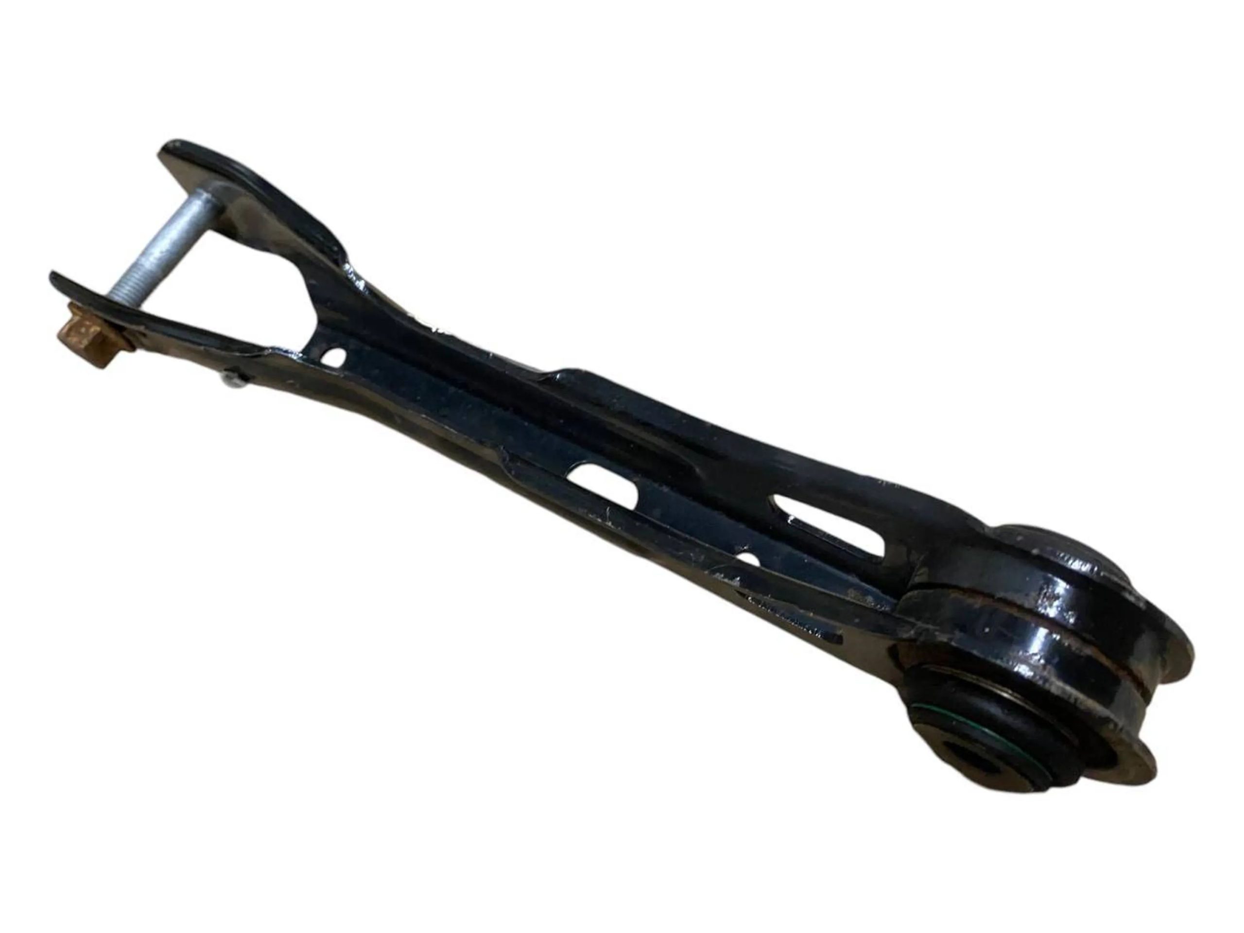 BMW X1 (E84) Rear control arm BMW X1 Rear control arm OEM 33326782168

Part c...