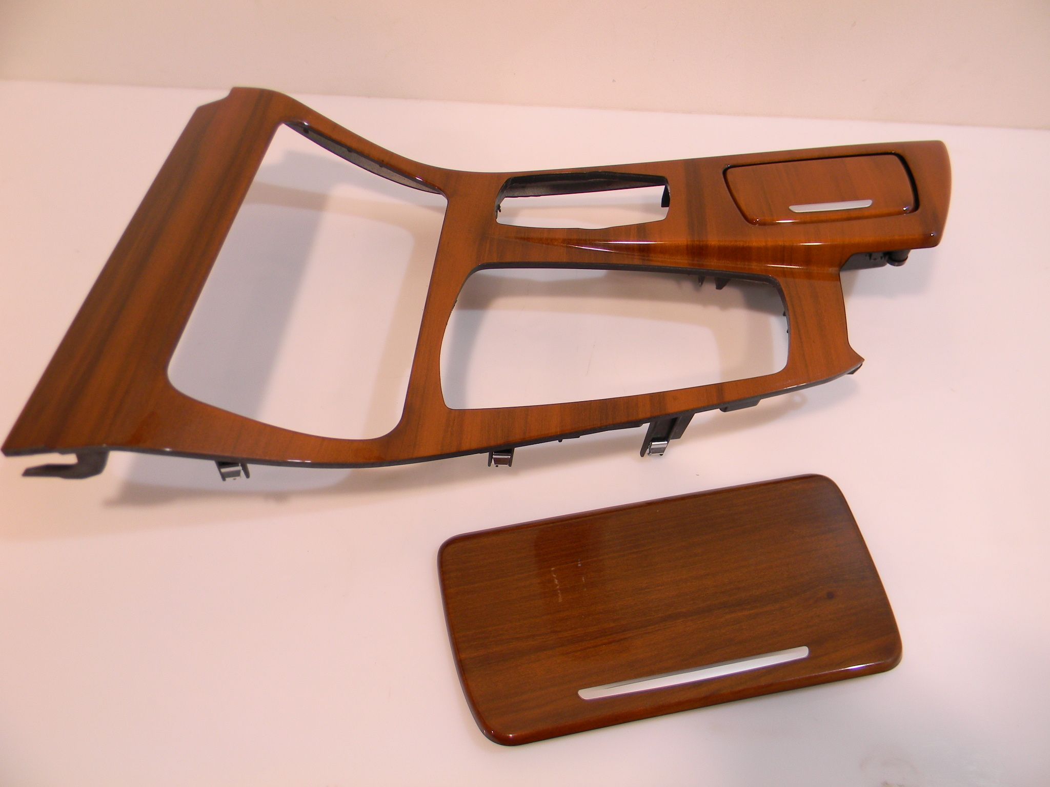 BMW 5 (F10 / F11) Center console decorative trim
