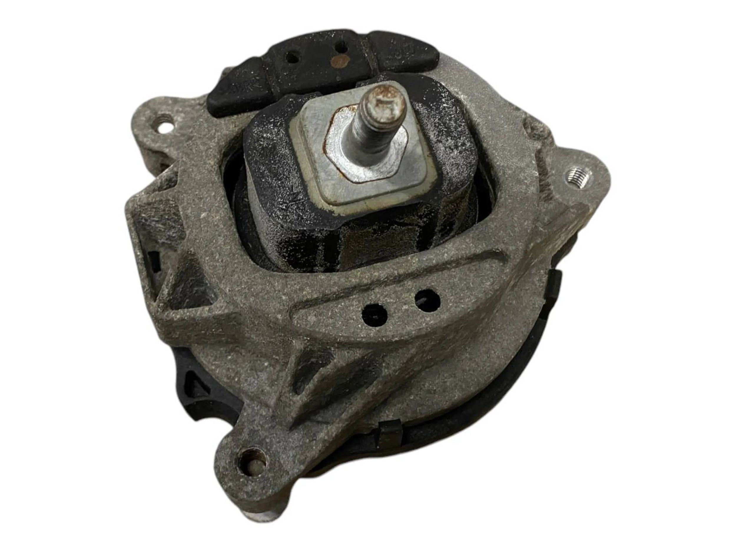 BMW 3 (F30 / F31) Engine mount bracket BMW 3 SERIES Engine mount bracket OEM 221167876...