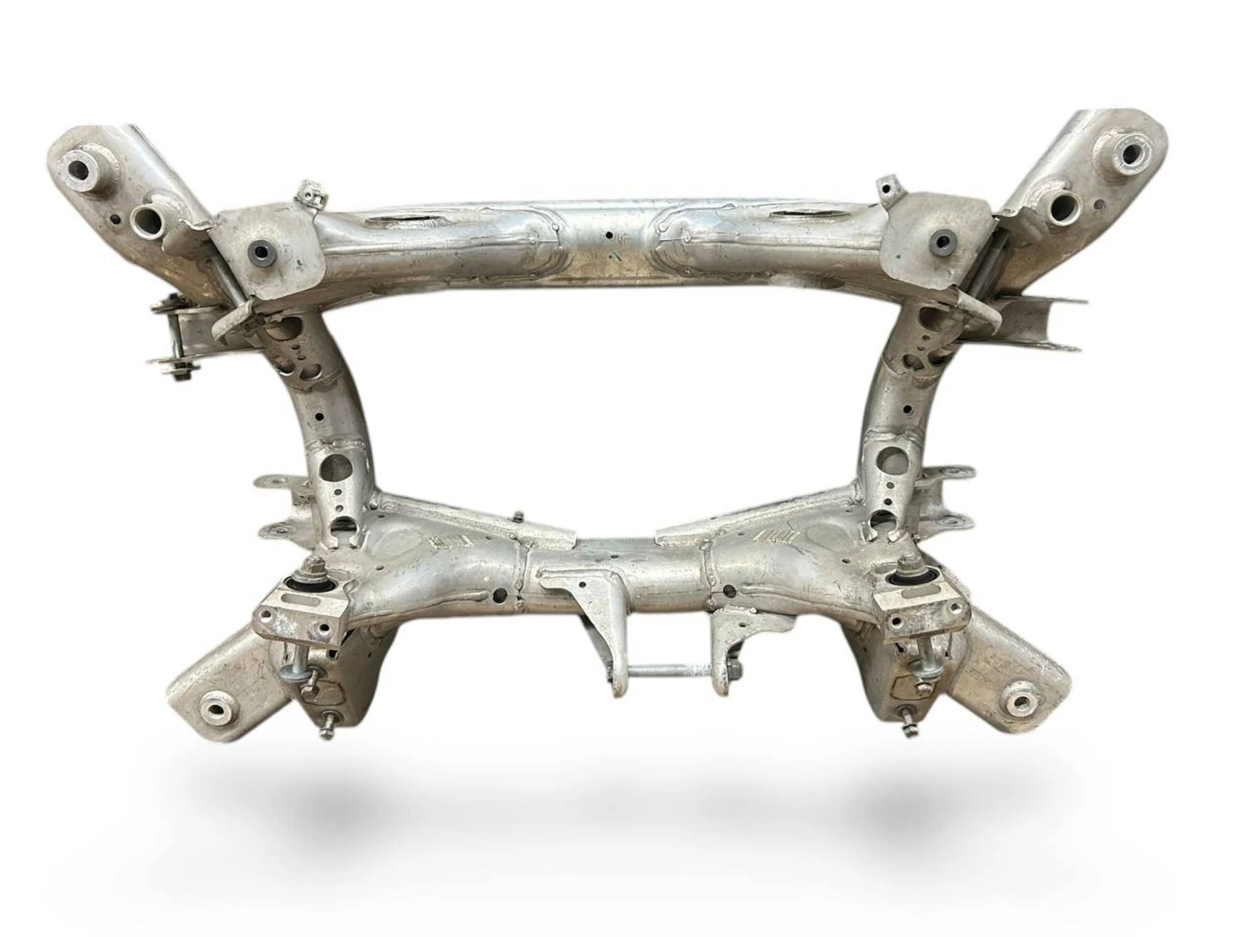 BMW 6 (F06 / F12 / F13) Rear subframe BMW 6 SERIES Rear subframe OEM 2284090

Part co...