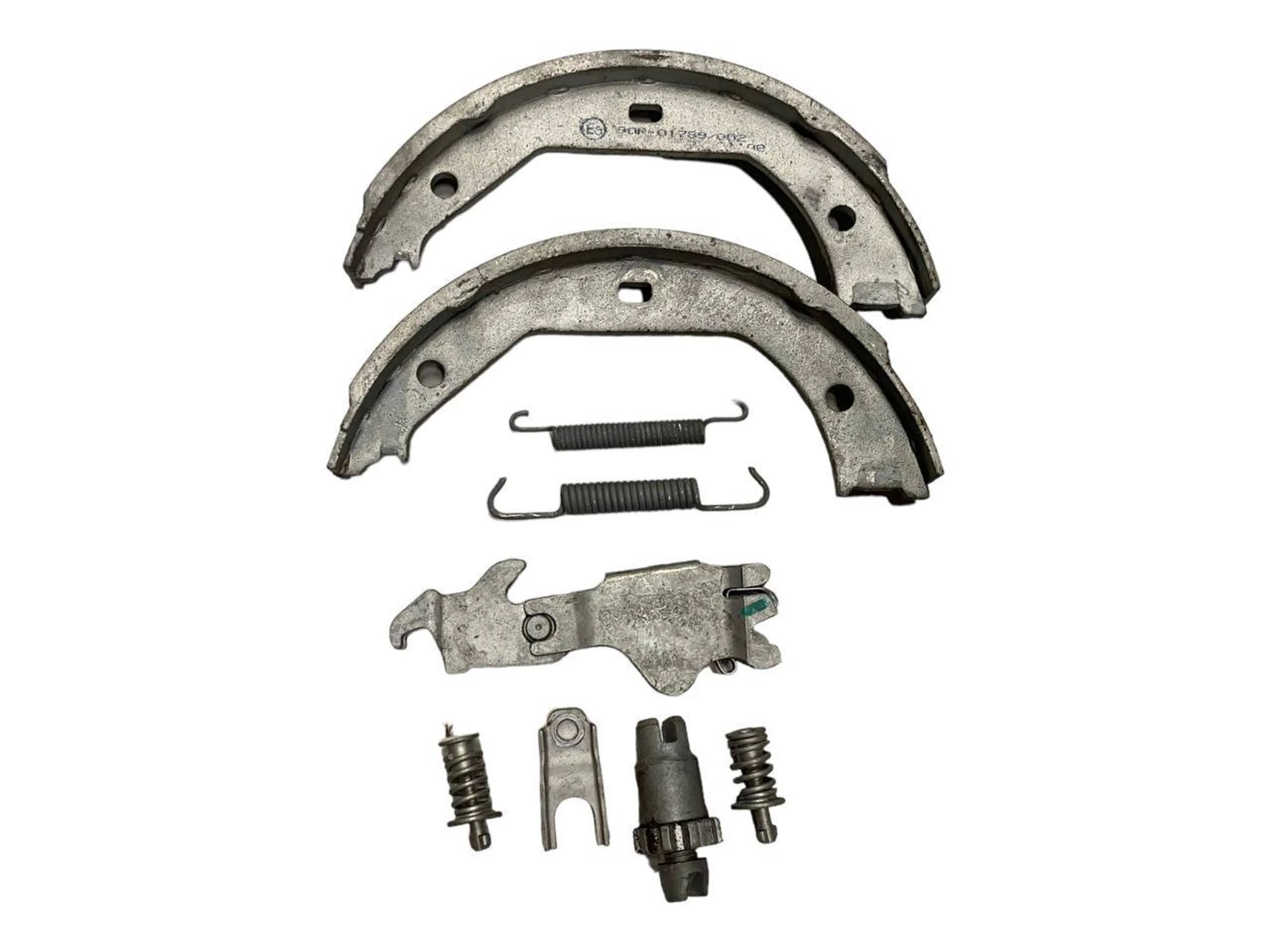 BMW 3 (E90 / E91 / E92 / E93) Handbrake/parking brake pads BMW 3 SERIES Handbrake/parking brake pads OEM 1...