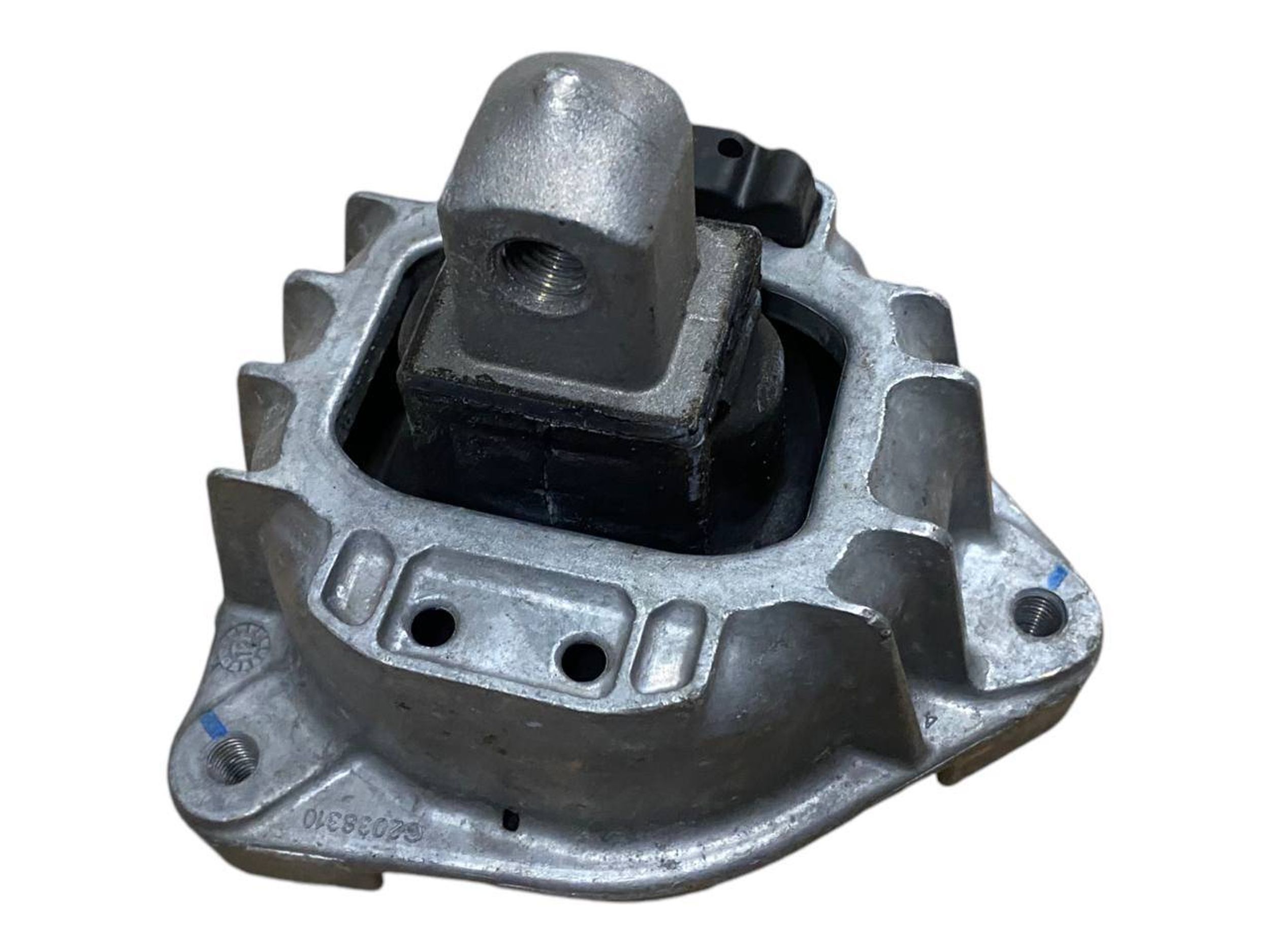 BMW 6 (F06 / F12 / F13) Engine mount bracket BMW 6 SERIES Engine mount bracket OEM 221168512...