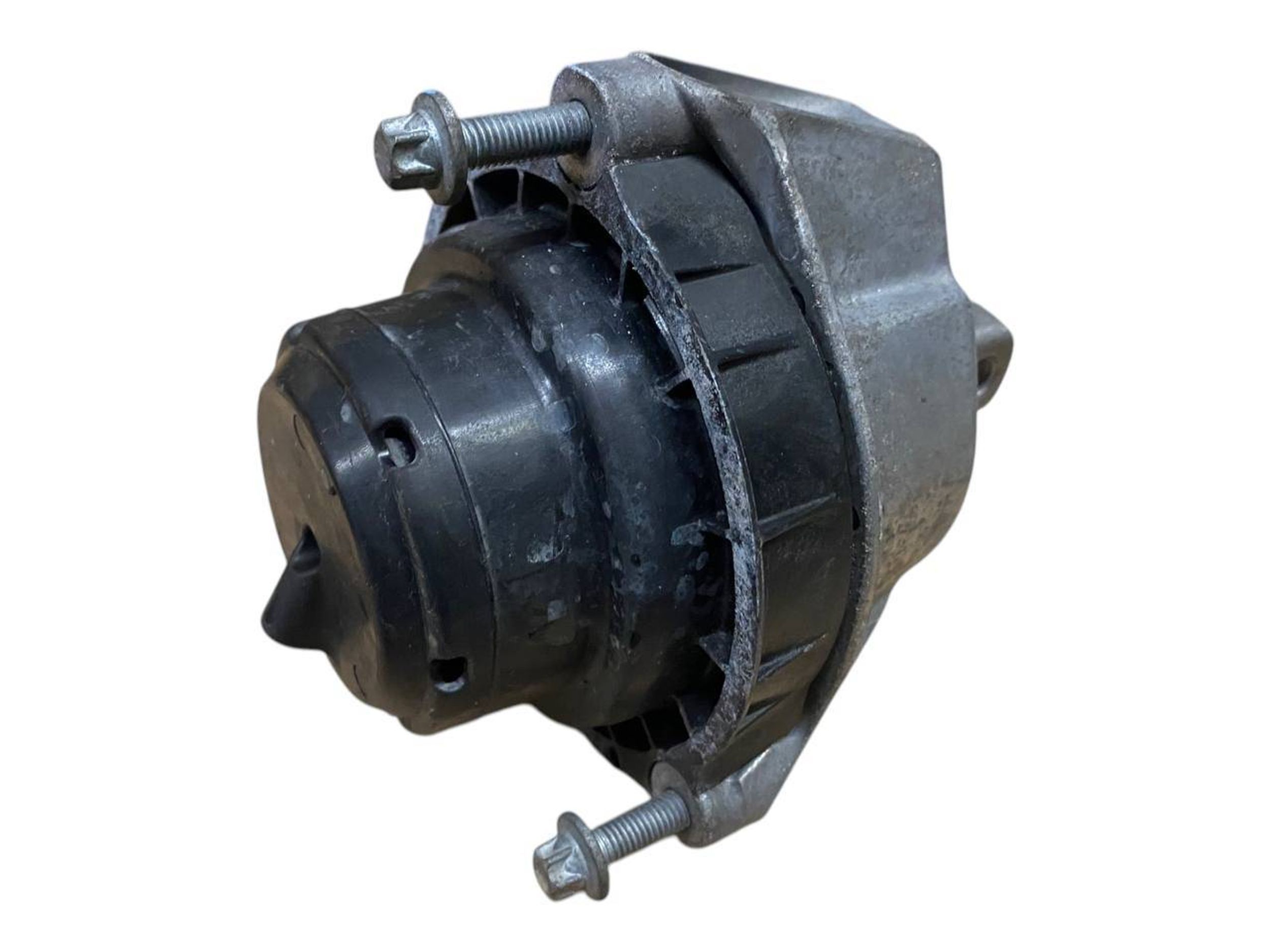 BMW 3 (G20 / G21) Engine mount vacuum valve BMW 3 SERIES Engine mount vacuum valve OEM 2211...