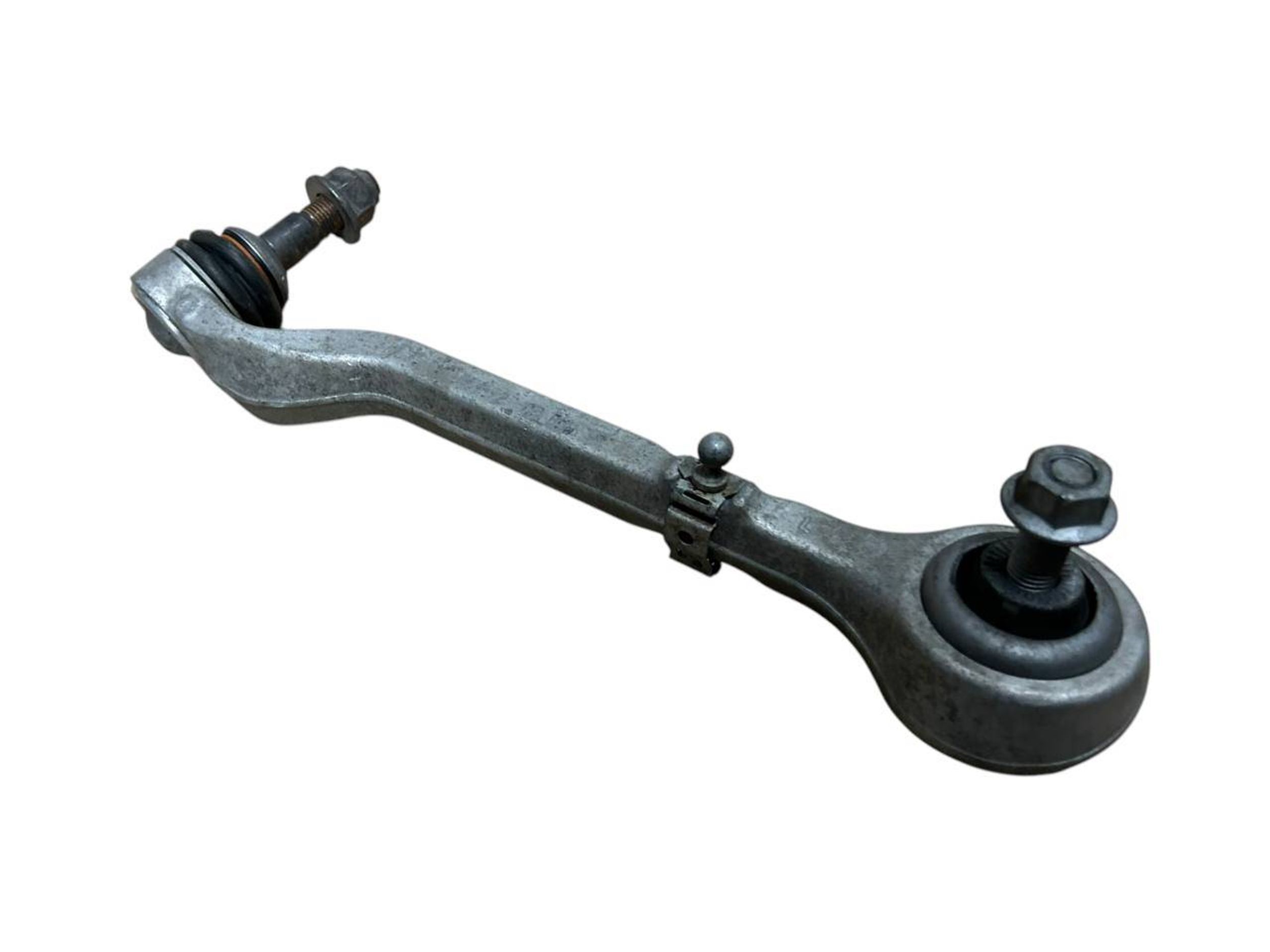 BMW 3 (F30 / F31) Front control arm BMW 3 SERIES Front control arm OEM 31126854727
...