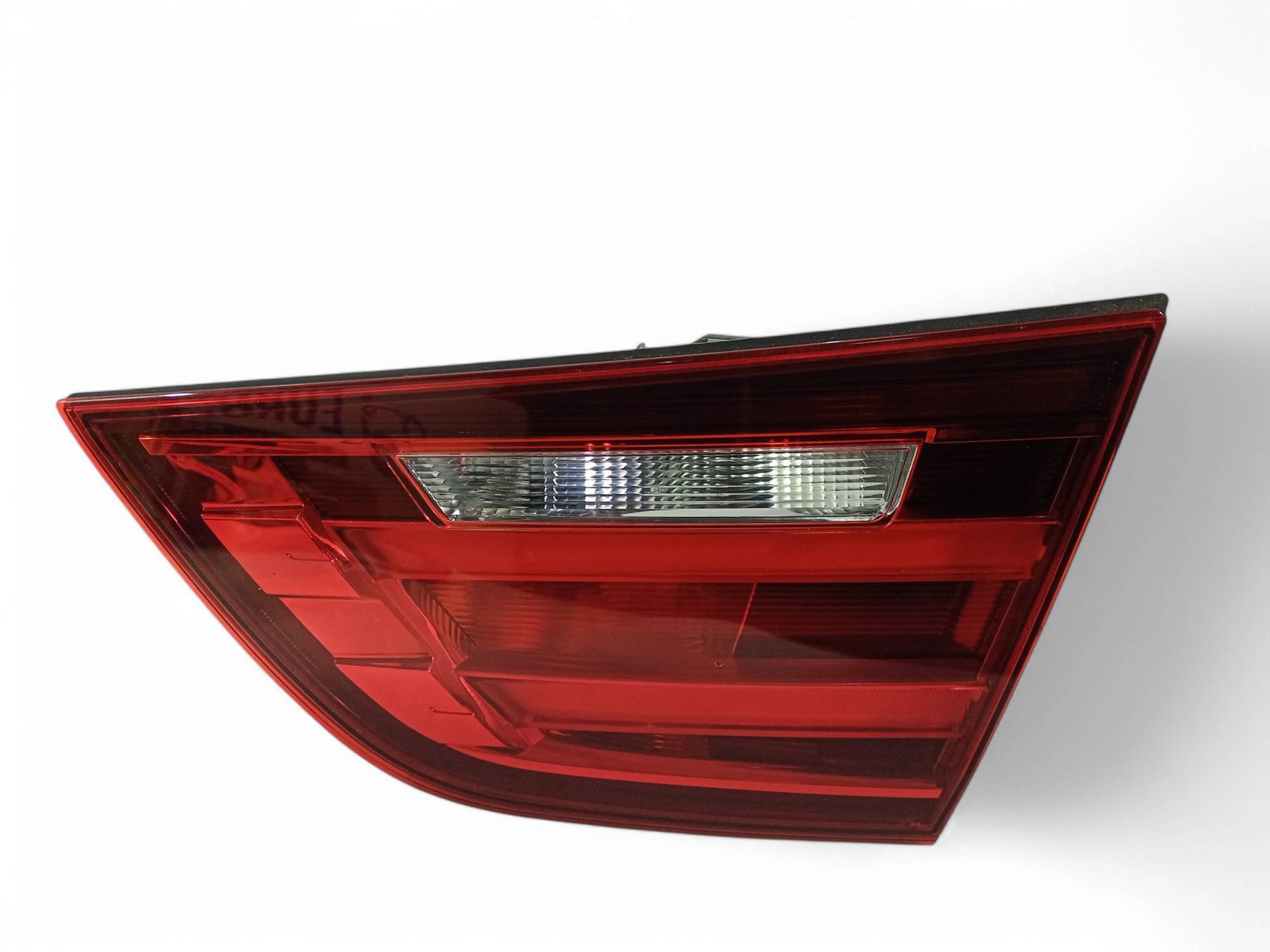 BMW 3 (G20 / G21) Tailgate rear/tail lights BMW 3 SERIES Tailgate rear/tail lights OEM 6321...