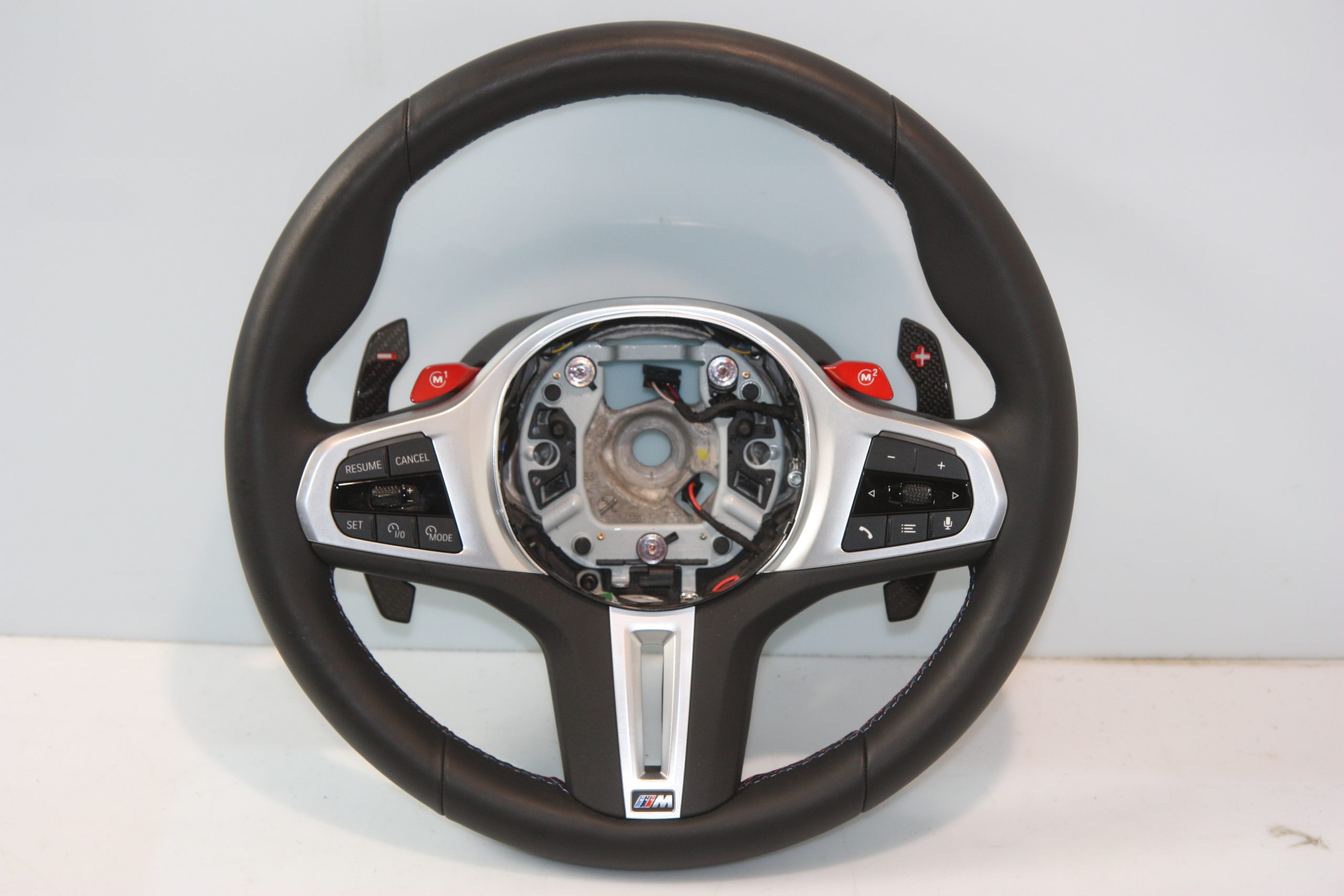 BMW X5 (G05) steering wheel BMW X5 Steering Wheel OEM 32305A4B4B1

Part cod...