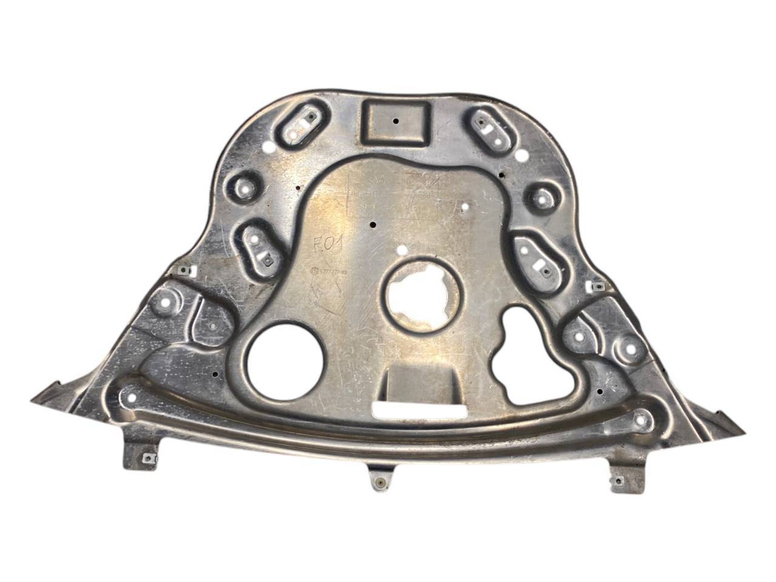 BMW 6 (F06 / F12 / F13) Engine splash shield/under tray BMW 6 SERIES Engine splash shield/under tray OE...