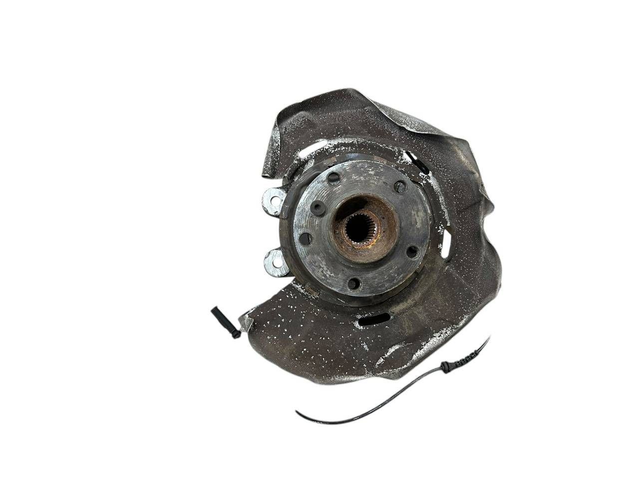 BMW 7 (G11 / G12) Rear wheel hub spindle/knuckle BMW 7 SERIES Rear wheel hub spindle/knuckle OEM...