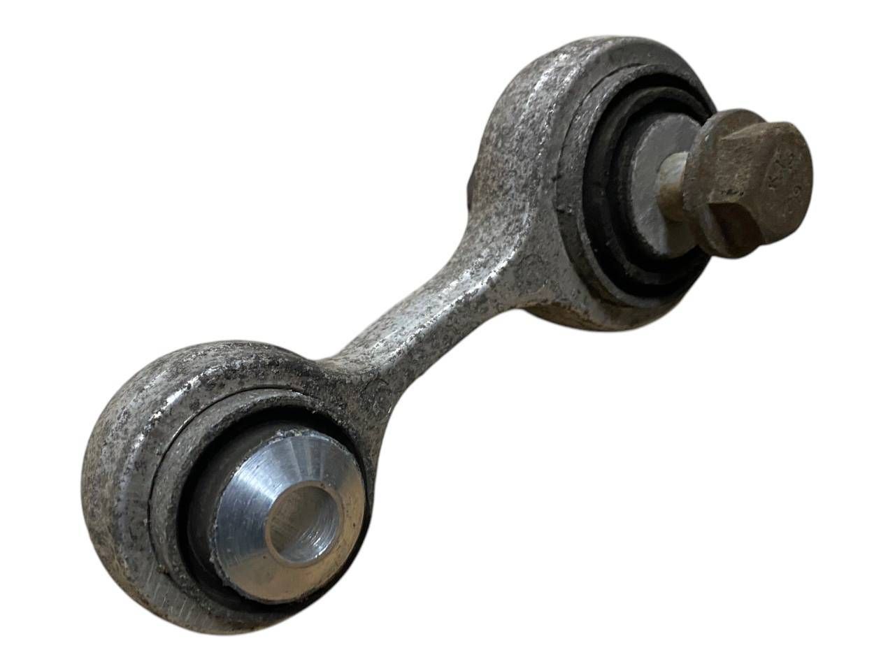 BMW 6 (F06 / F12 / F13) Rear control arm BMW 6 SERIES Rear control arm OEM 33326775683

...