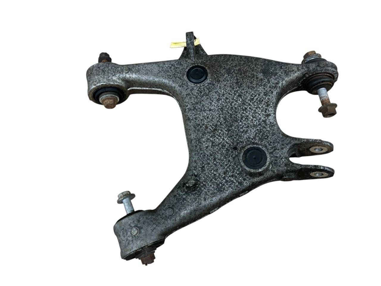 BMW 5 (F10 / F11) Rear upper control arm/wishbone BMW 5 SERIES Rear upper control arm/wishbone OE...