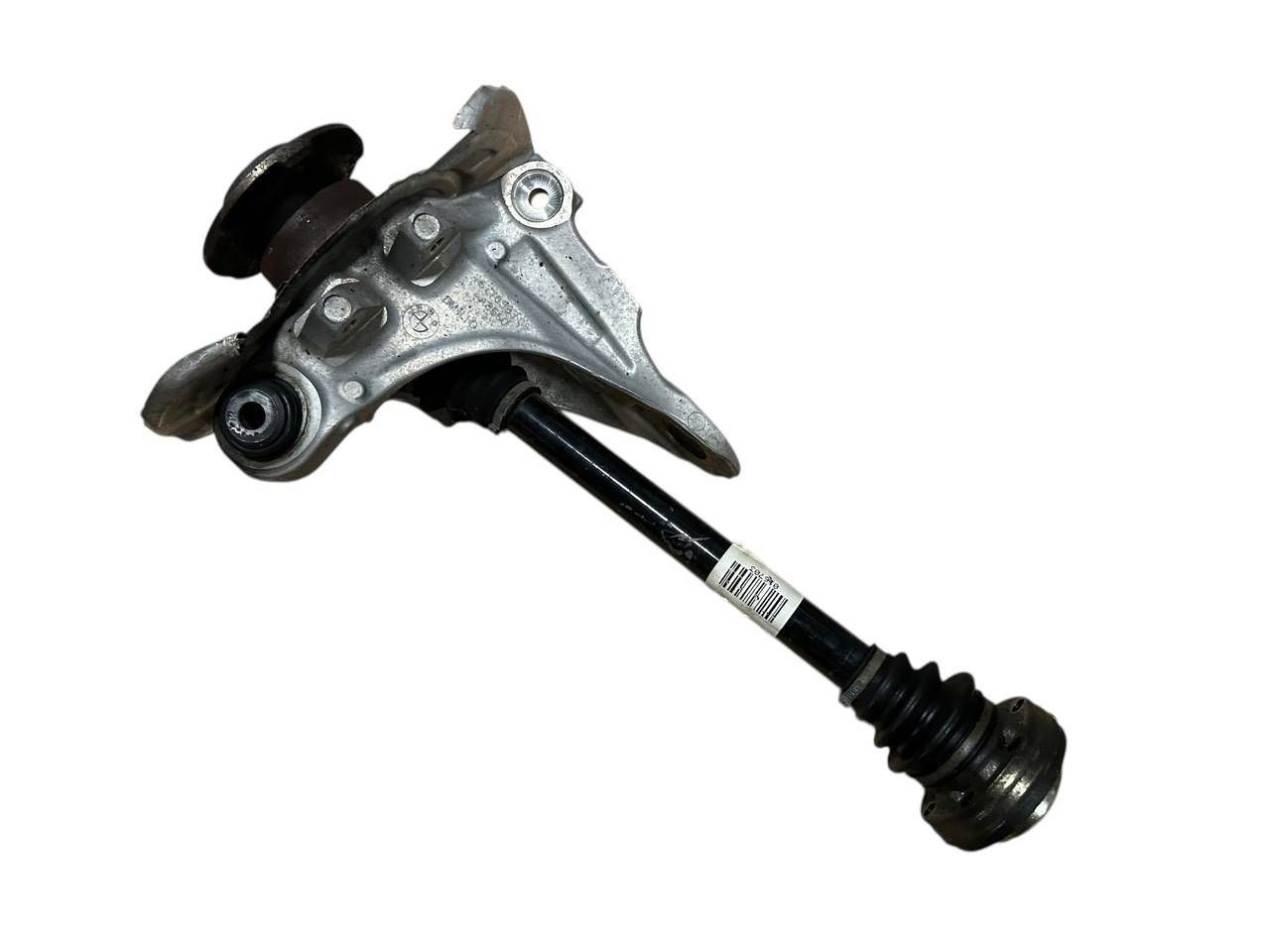 BMW X6 (E71 / E72) Rear wheel hub spindle/knuckle BMW X6 Rear wheel hub spindle/knuckle OEM 33207...