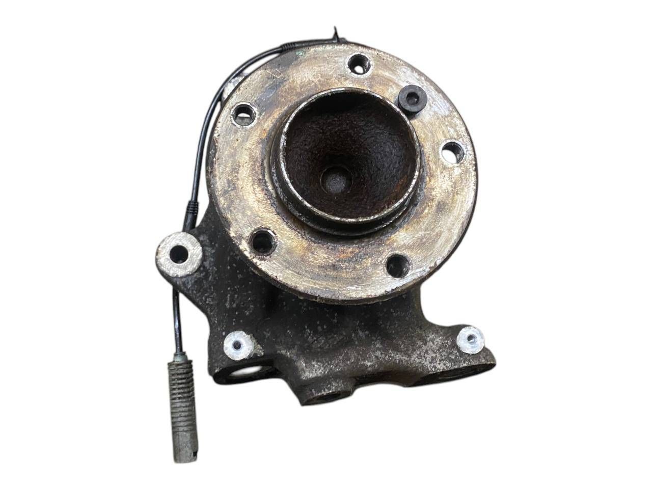 BMW 3 (E90 / E91 / E92 / E93) Front wheel hub spindle knuckle BMW 3 SERIES Front wheel hub spindle knuckle OE...