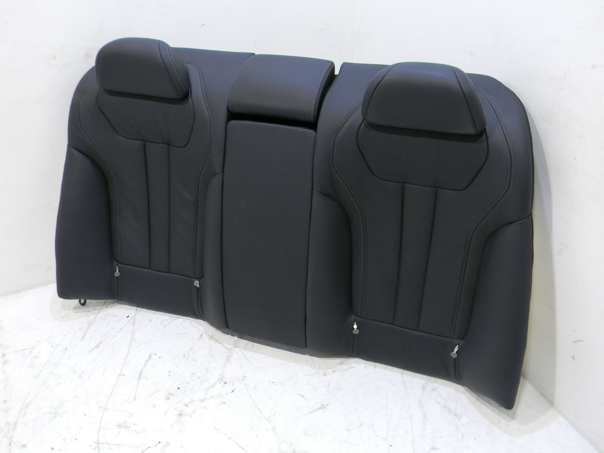 BMW 5 (G30 / G31) F90 G30 G31 G38 BMW 5 SERIES F90 G30 G31 G38 OEM G496505

Part ...