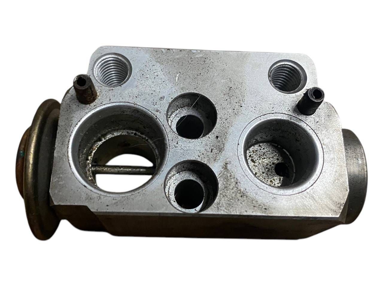 BMW 3 (E90 / E91 / E92 / E93) Air conditioning (A/C) expansion valve BMW 3 SERIES Air conditioning (A/C) expansion v...