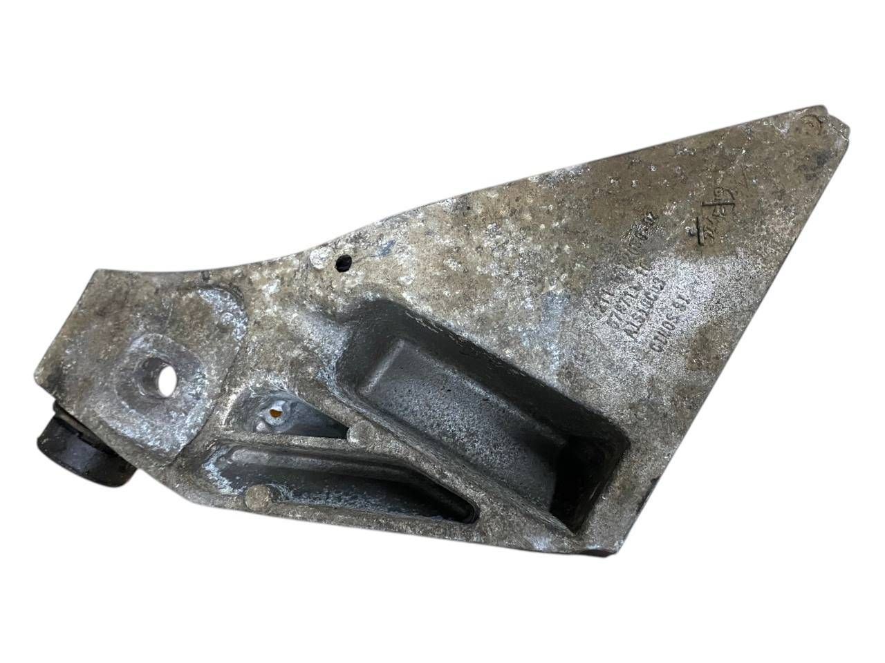BMW X5 (E70) Engine mounting bracket BMW X5 Engine mounting bracket OEM 6772680

Par...