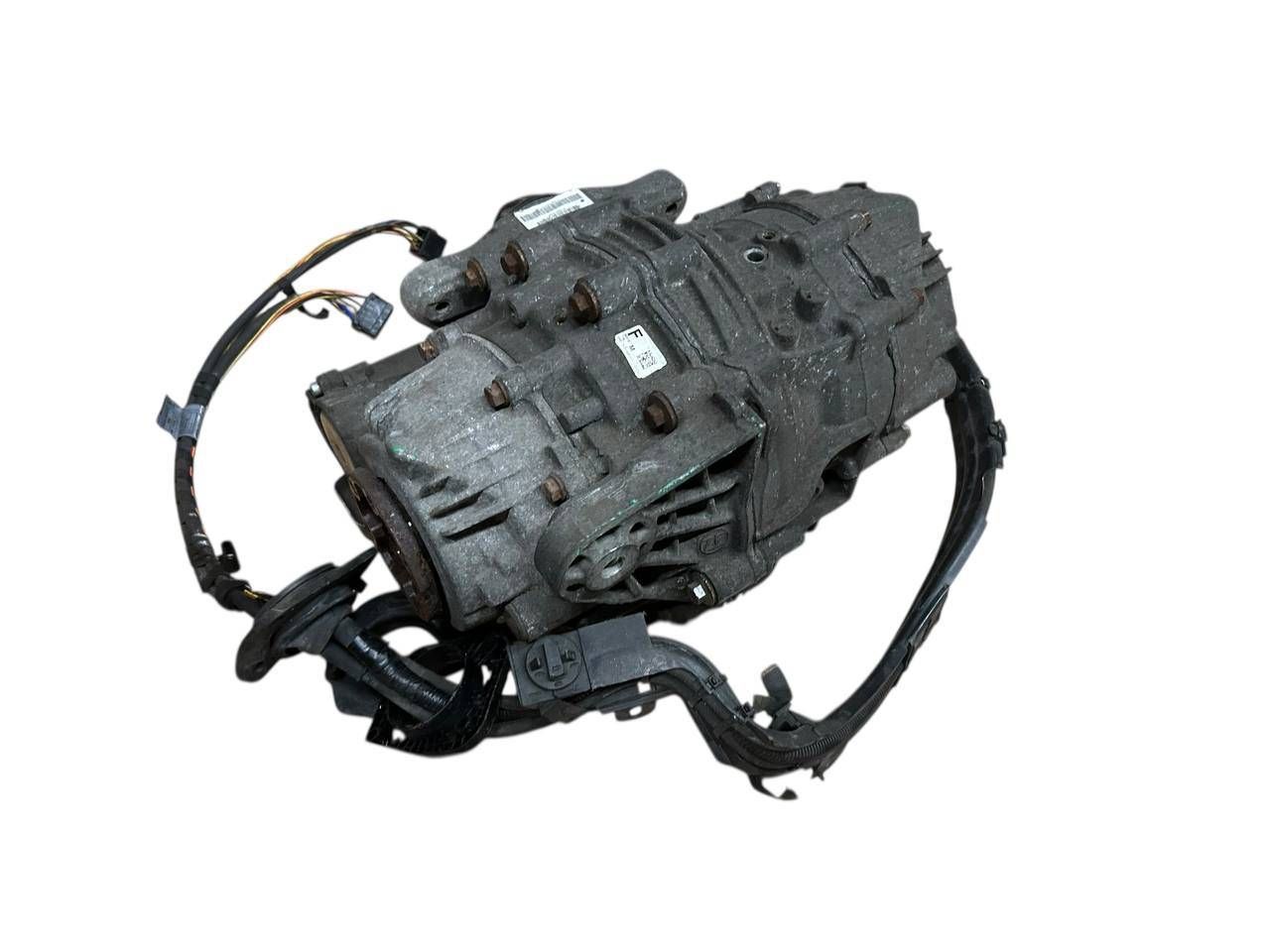 BMW X6 (E71 / E72) rear differential BMW X6 Rear differential OEM 7586025

Part code...