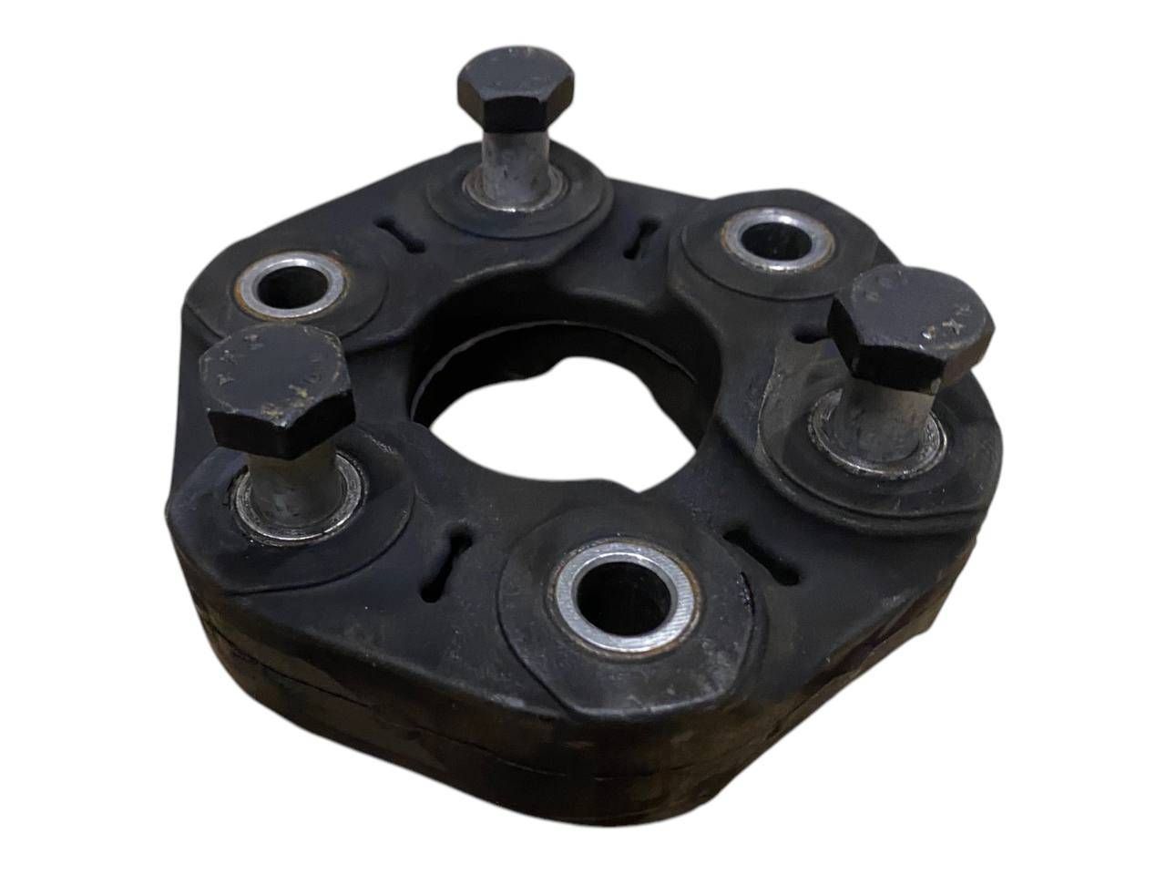BMW 3 (E90 / E91 / E92 / E93) Rear prop shaft donut coupling/joint BMW 3 SERIES Rear prop shaft donut coupling/joi...