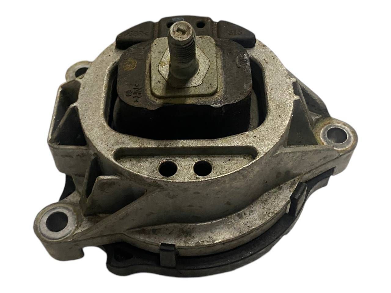 BMW 3 (F30 / F31) Engine mount bracket BMW 3 SERIES Engine mount bracket OEM 221168564...