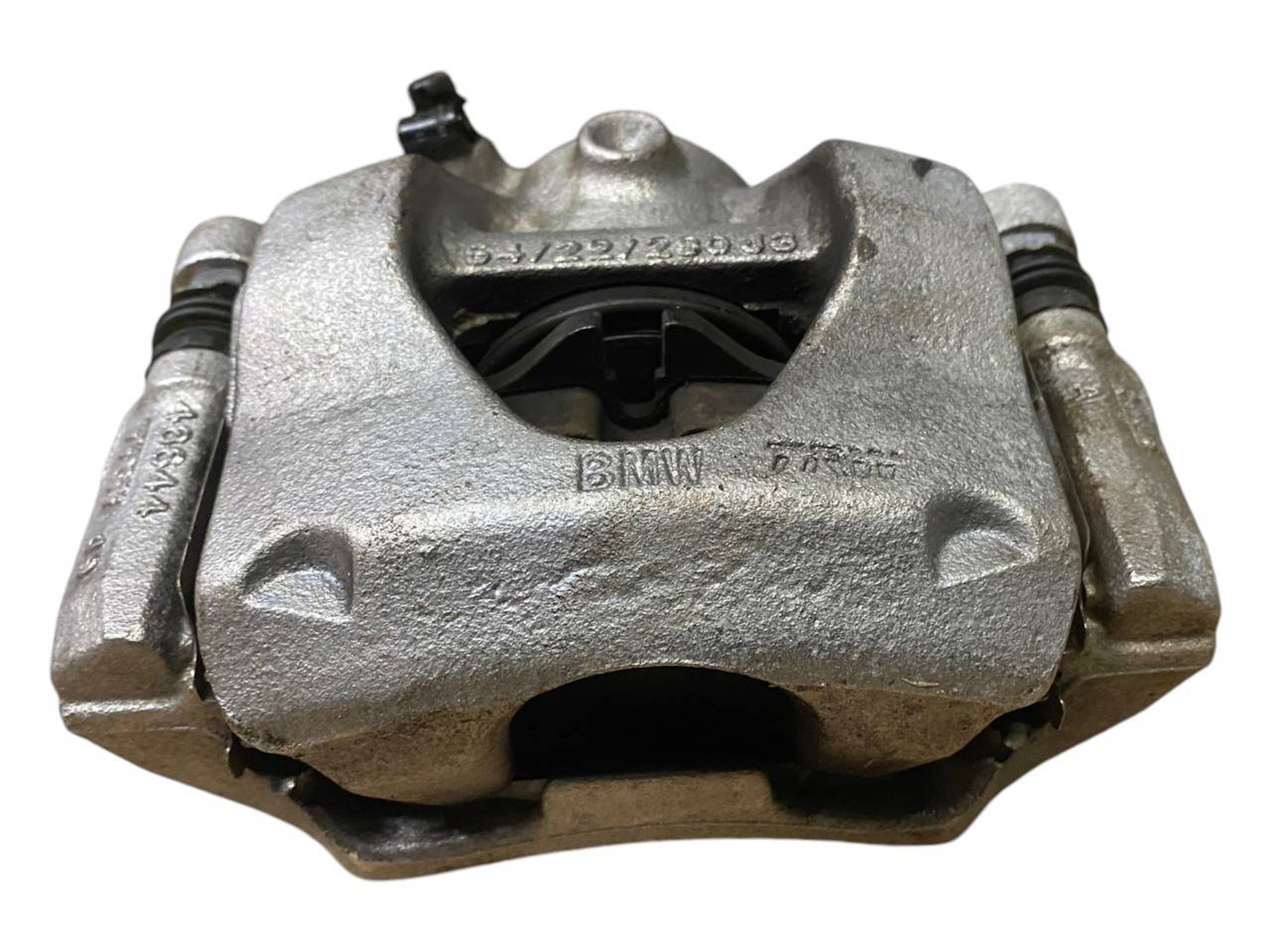 BMW 2 (F22 / F23) Front brake caliper BMW 2 SERIES Front brake caliper OEM 3411686026...