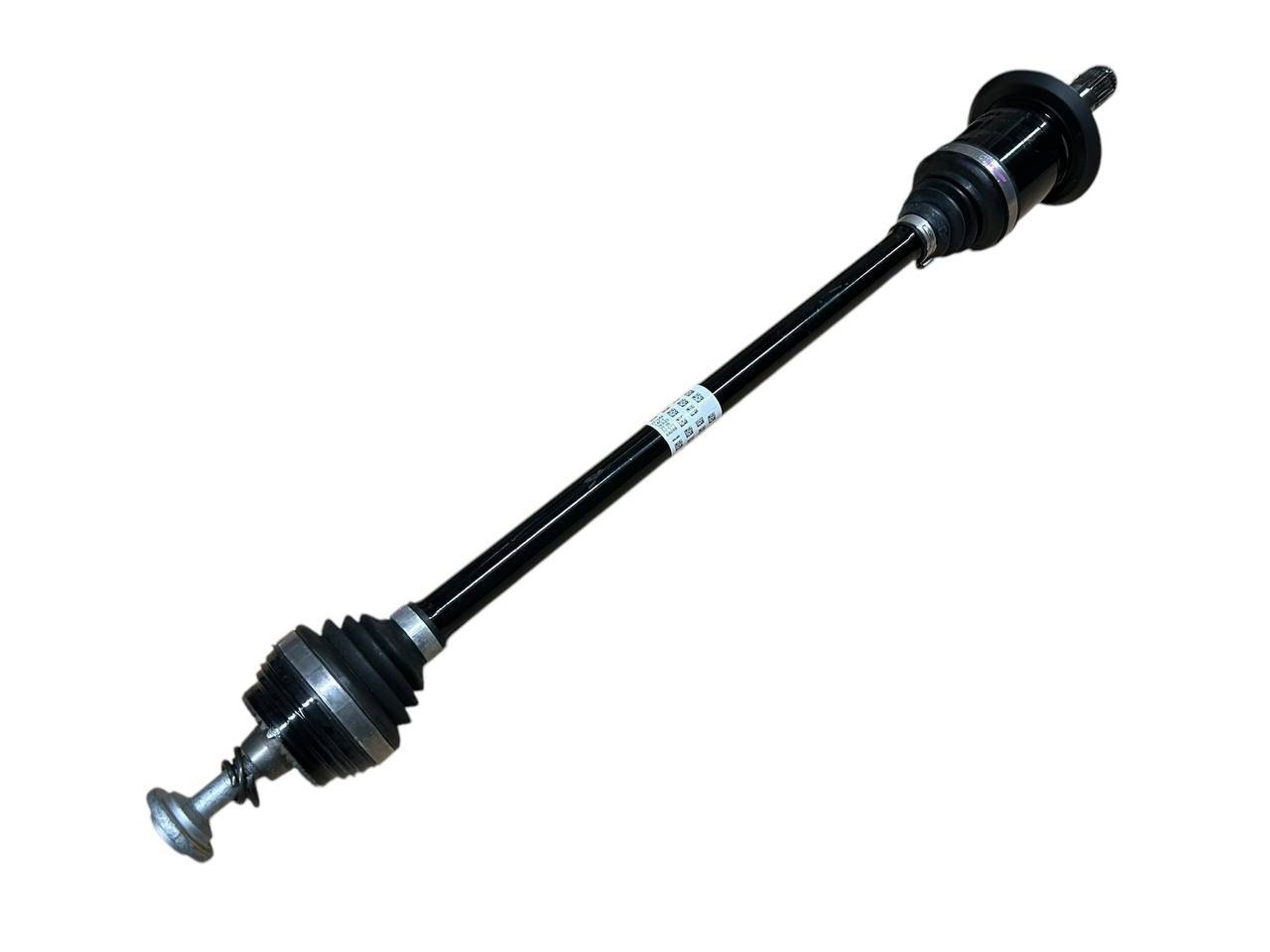 BMW 3 (G20 / G21) Rear driveshaft BMW 3 SERIES Rear driveshaft OEM 33208482604

P...